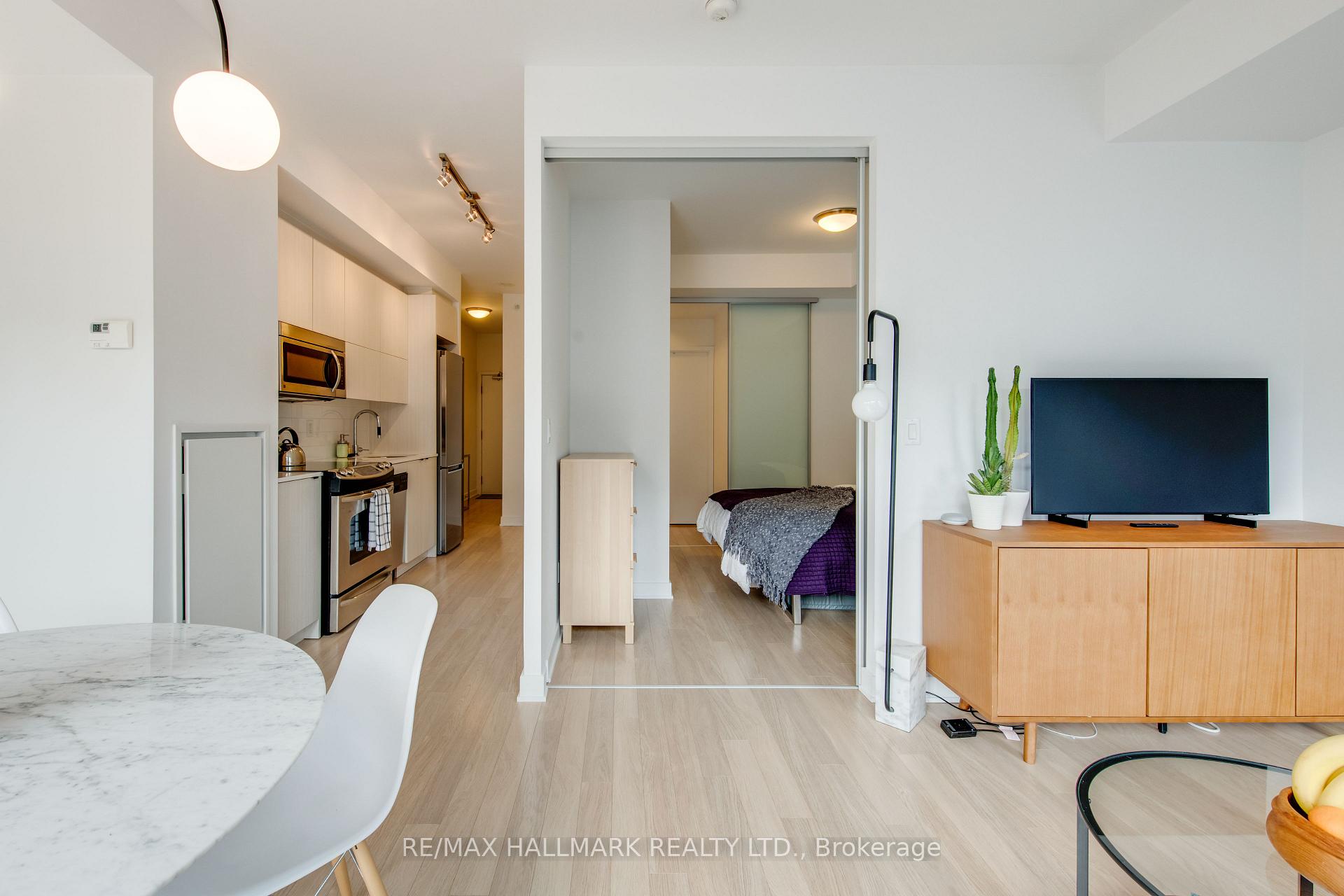 Photo 14 of Unit 702, 32 Camden Street, Toronto, Waterfront Communities — HOMEH