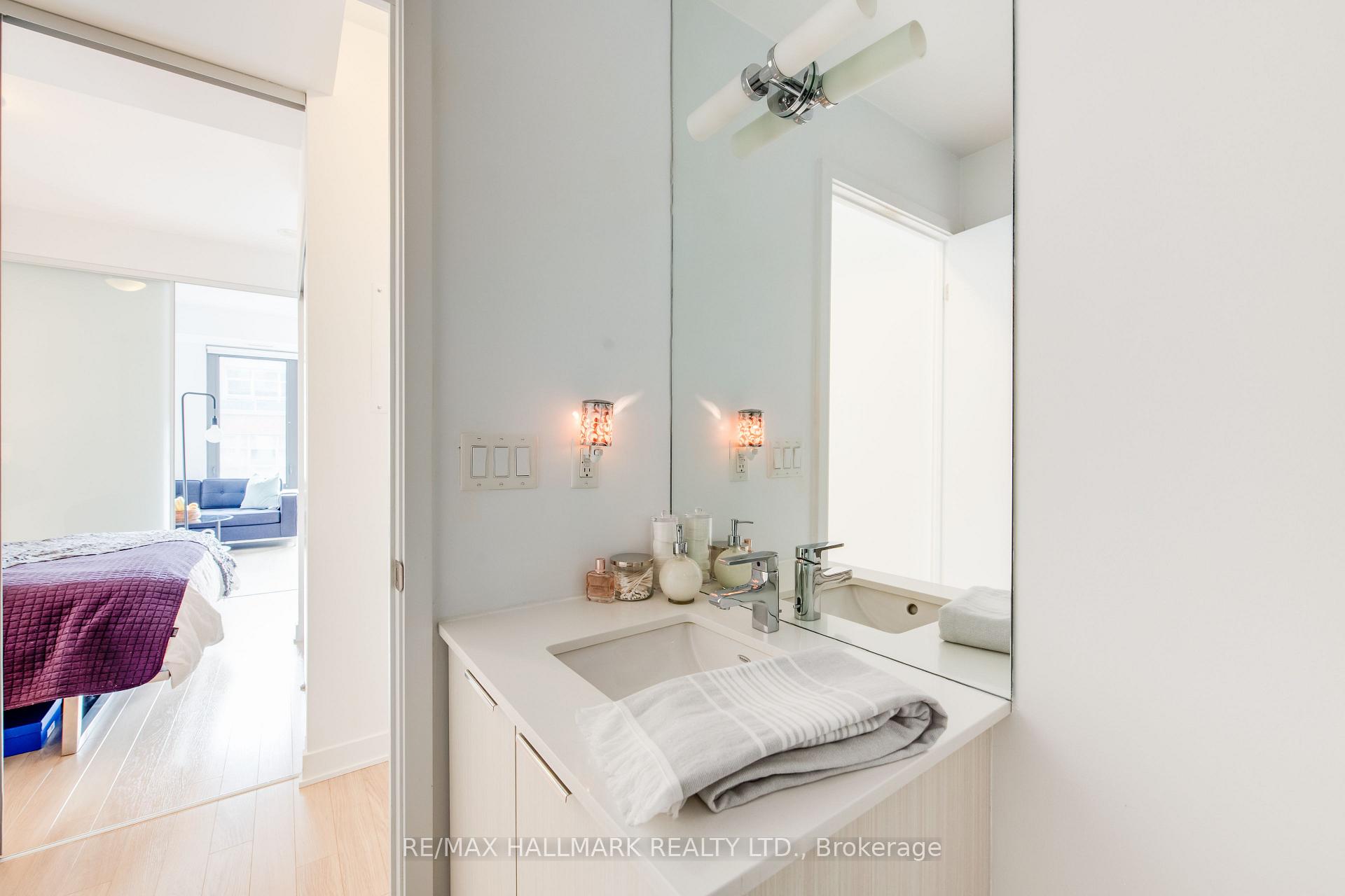 Photo 20 of Unit 702, 32 Camden Street, Toronto, Waterfront Communities — HOMEH