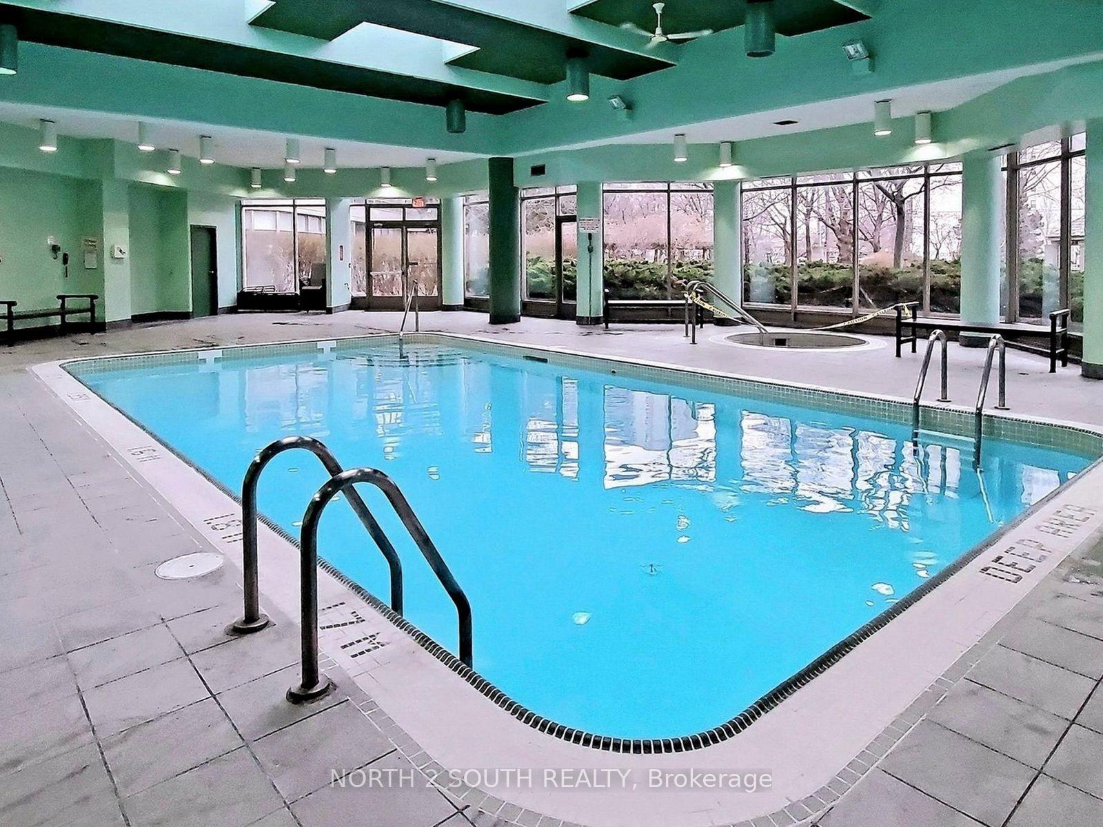 Photo 37 of Unit 401, 11 Townsgate Drive, Vaughan, Crestwood-Springfarm-Yorkhill — HOMEH