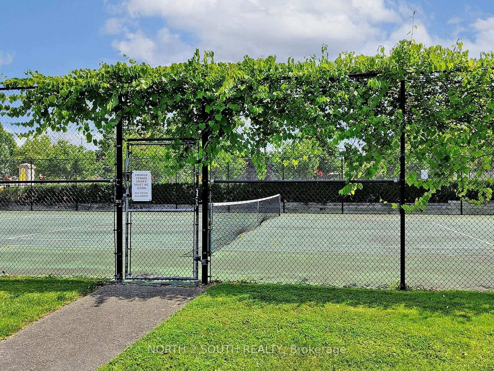Photo 47 of Unit 401, 11 Townsgate Drive, Vaughan, Crestwood-Springfarm-Yorkhill — HOMEH