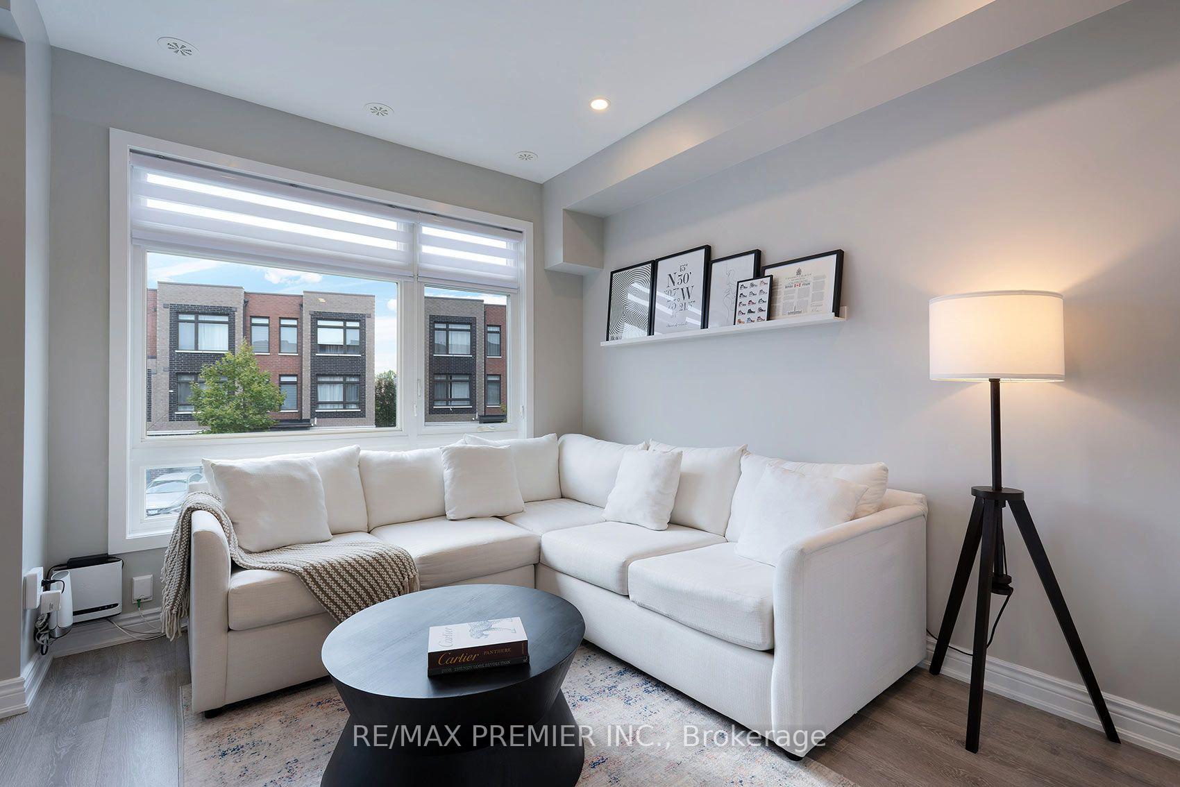 Photo 6 of 34 Dalhousie Street, Vaughan, Vaughan Grove — HOMEH