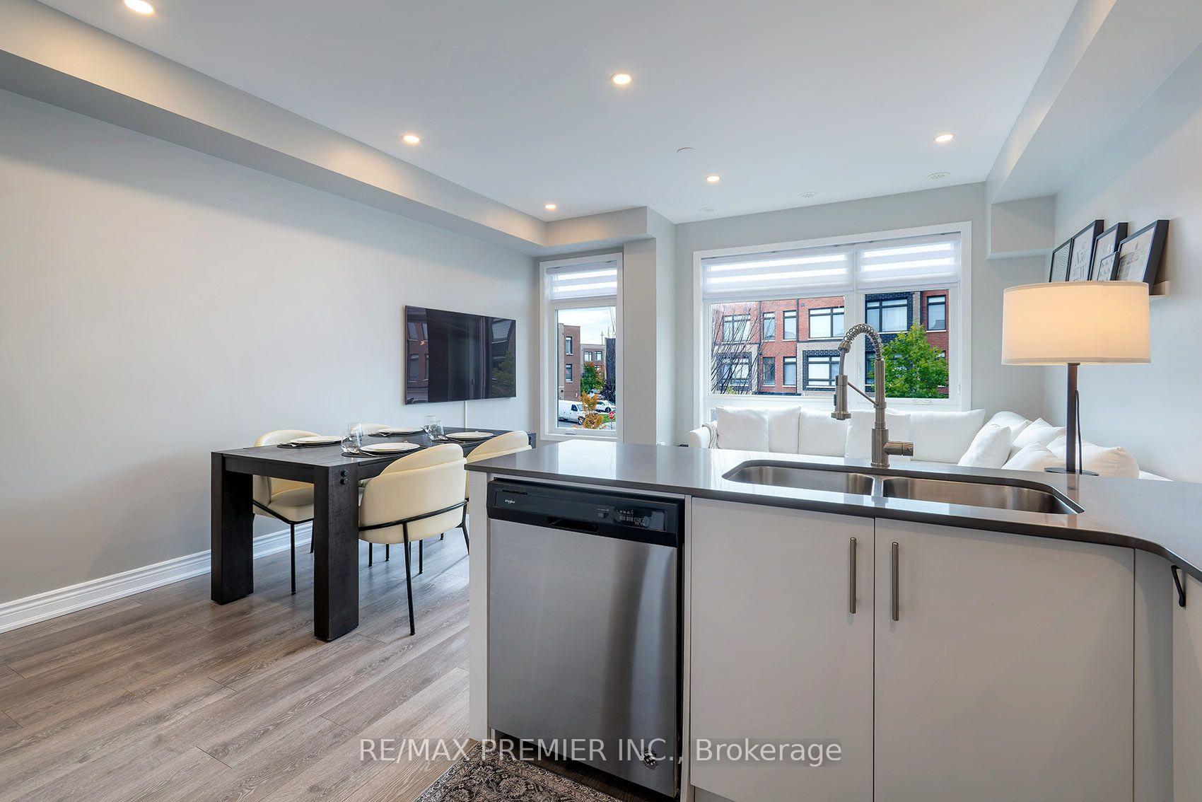 Photo 8 of 34 Dalhousie Street, Vaughan, Vaughan Grove — HOMEH