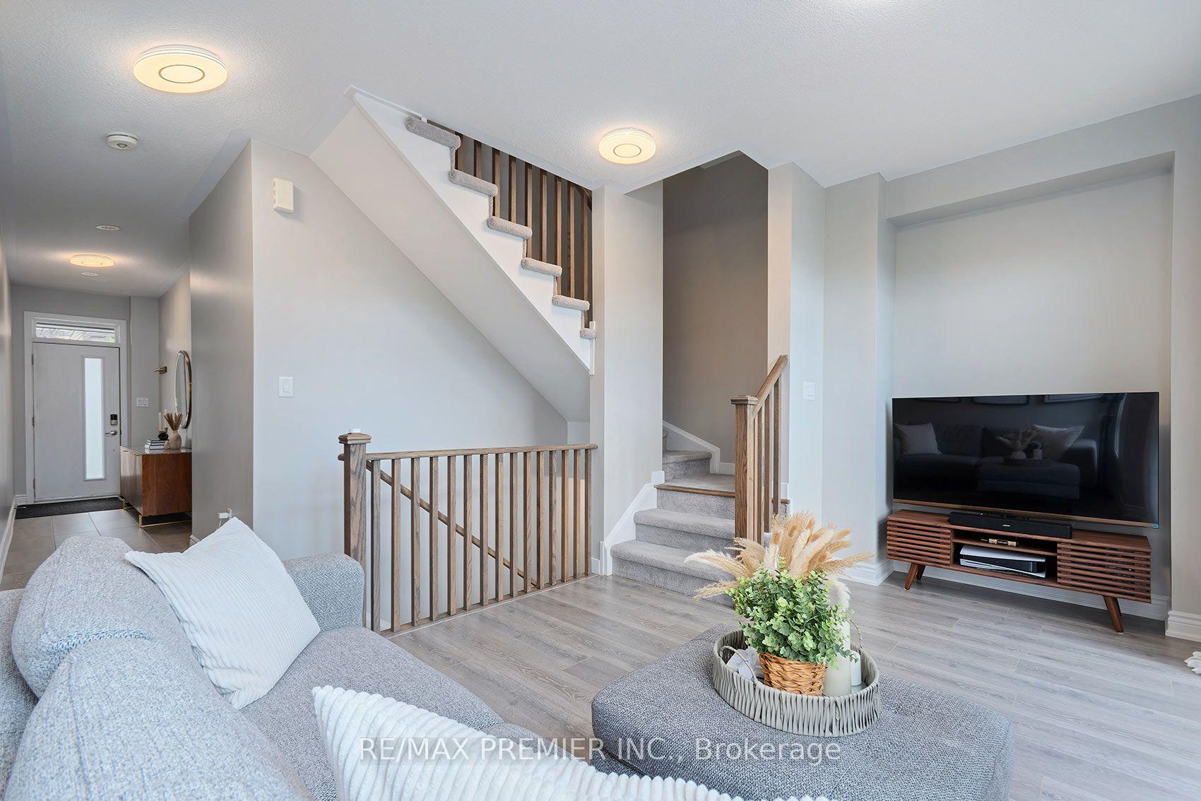 Photo 11 of 34 Dalhousie Street, Vaughan, Vaughan Grove — HOMEH