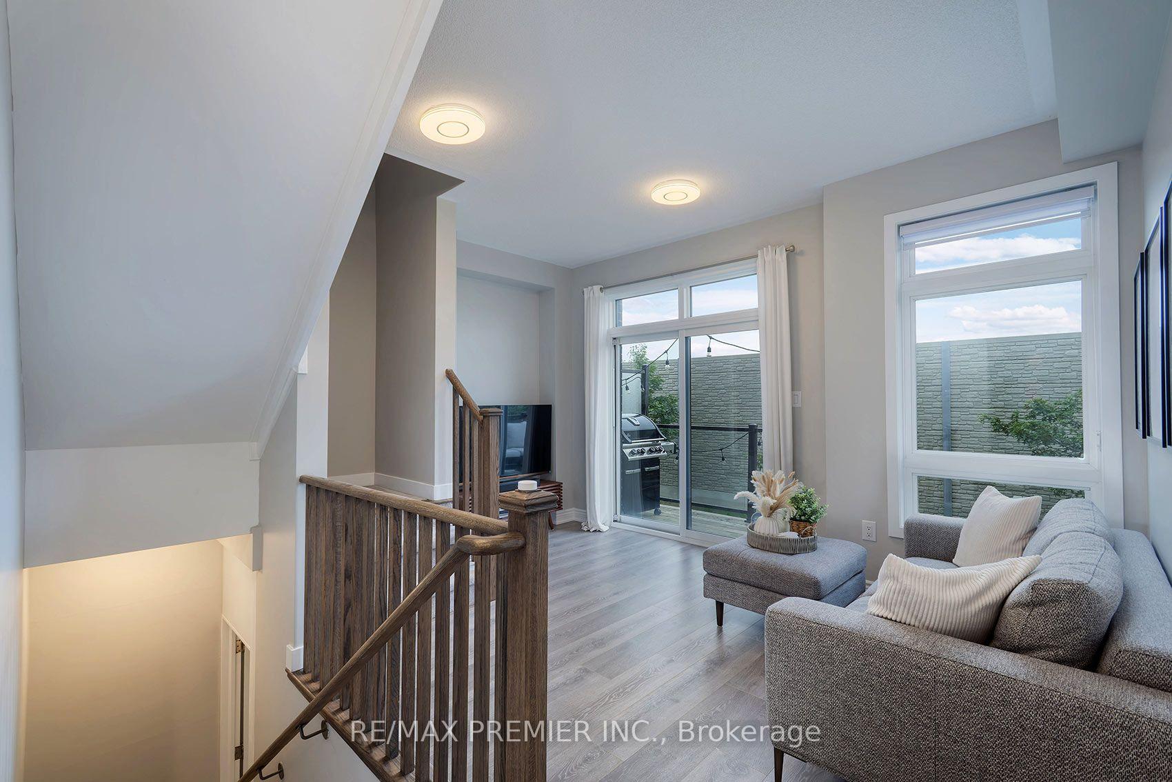 Photo 12 of 34 Dalhousie Street, Vaughan, Vaughan Grove — HOMEH