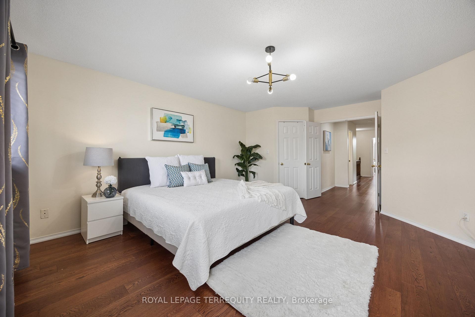 Photo 24 of 7339 Black Walnut Trail, Mississauga, Lisgar — HOMEH