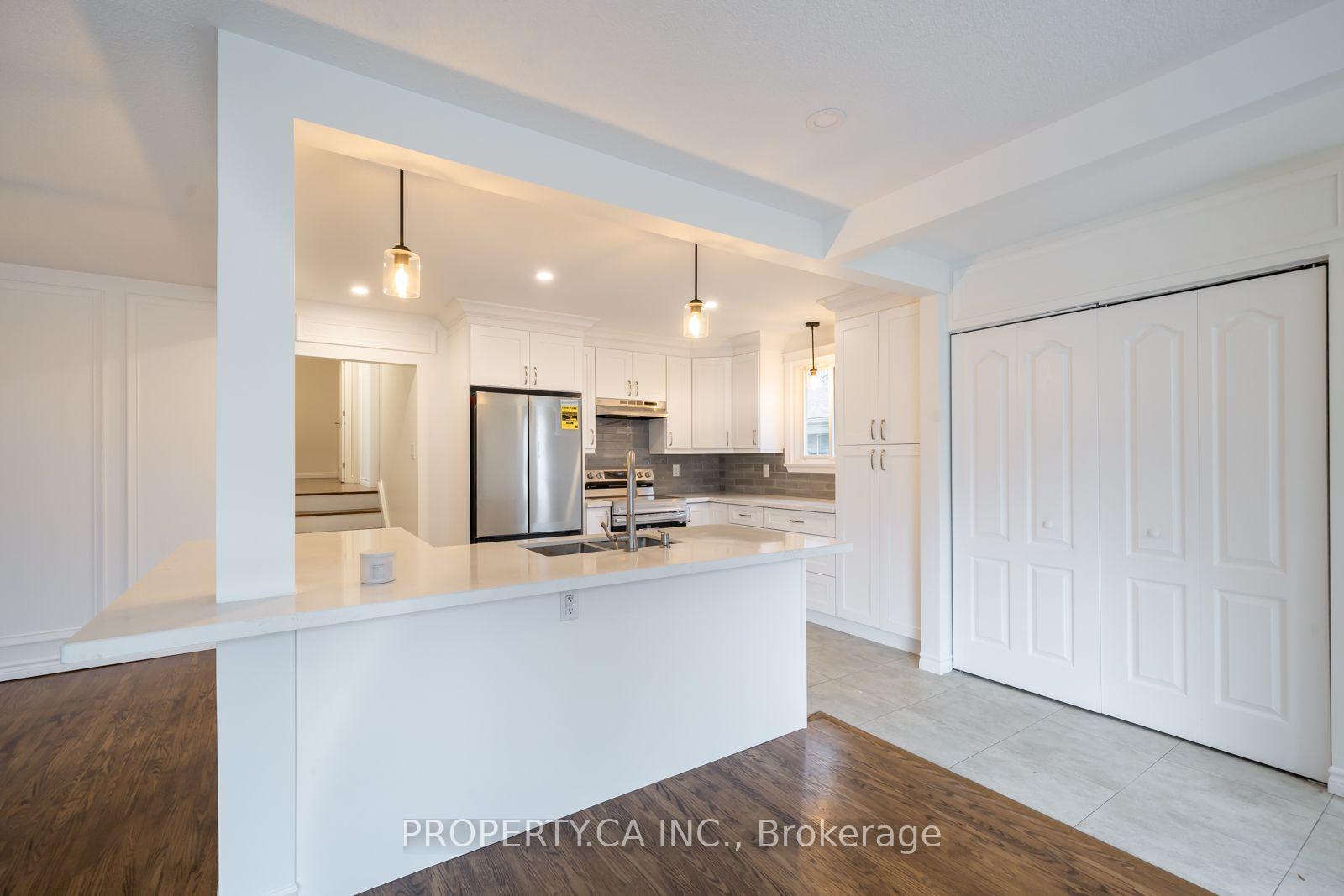 Photo 6 of 24 Thorncrest Road, Barrie, Allandale Heights — HOMEH