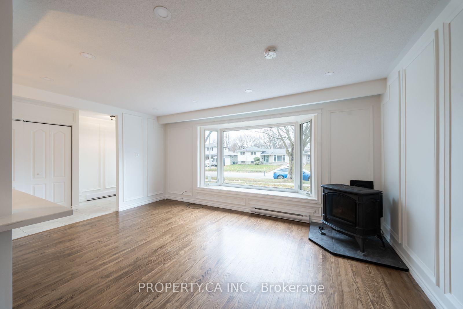Photo 7 of 24 Thorncrest Road, Barrie, Allandale Heights — HOMEH
