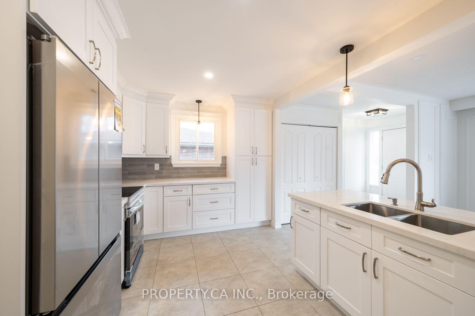 Photo 9 of 24 Thorncrest Road, Barrie, Allandale Heights — HOMEH