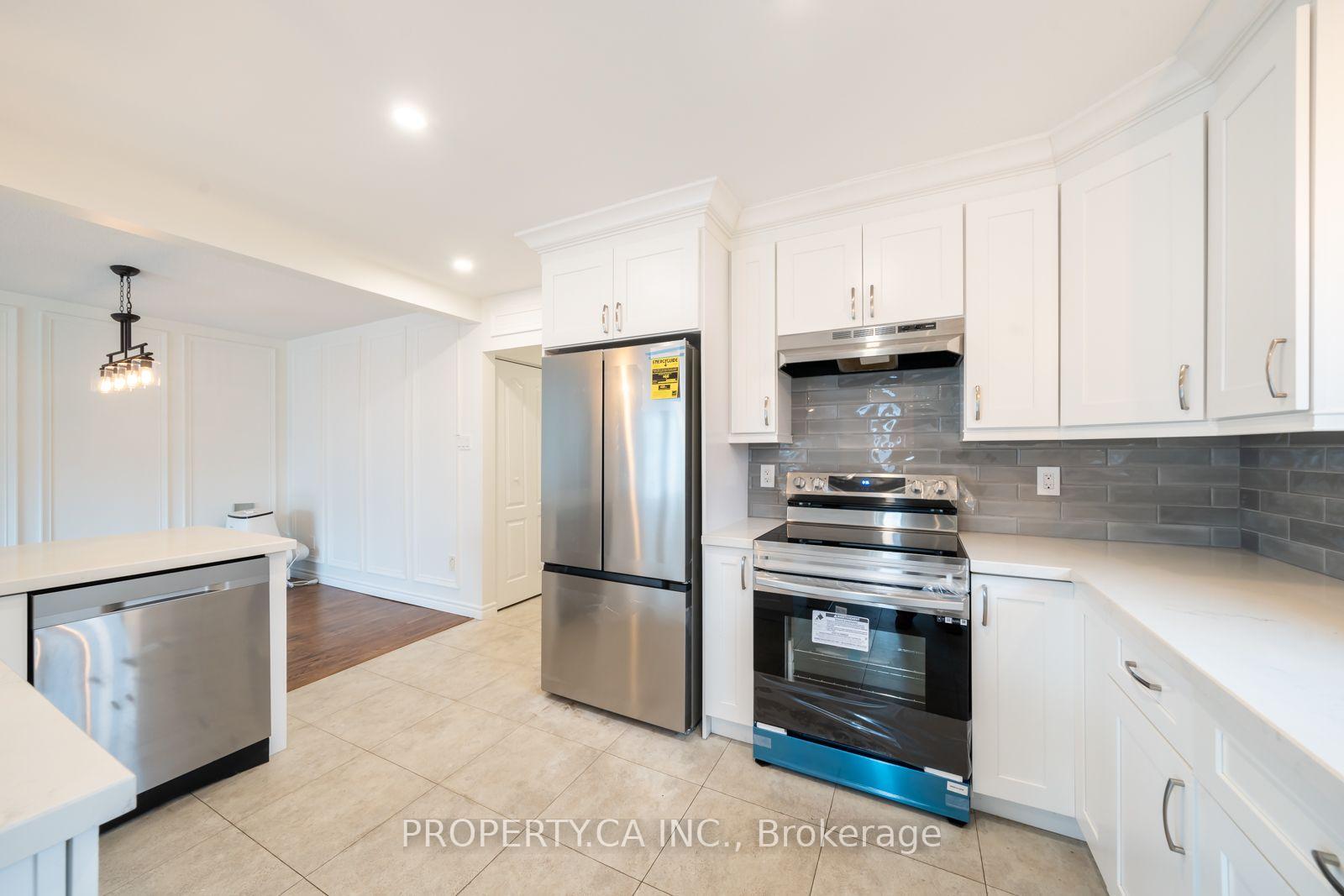 Photo 12 of 24 Thorncrest Road, Barrie, Allandale Heights — HOMEH