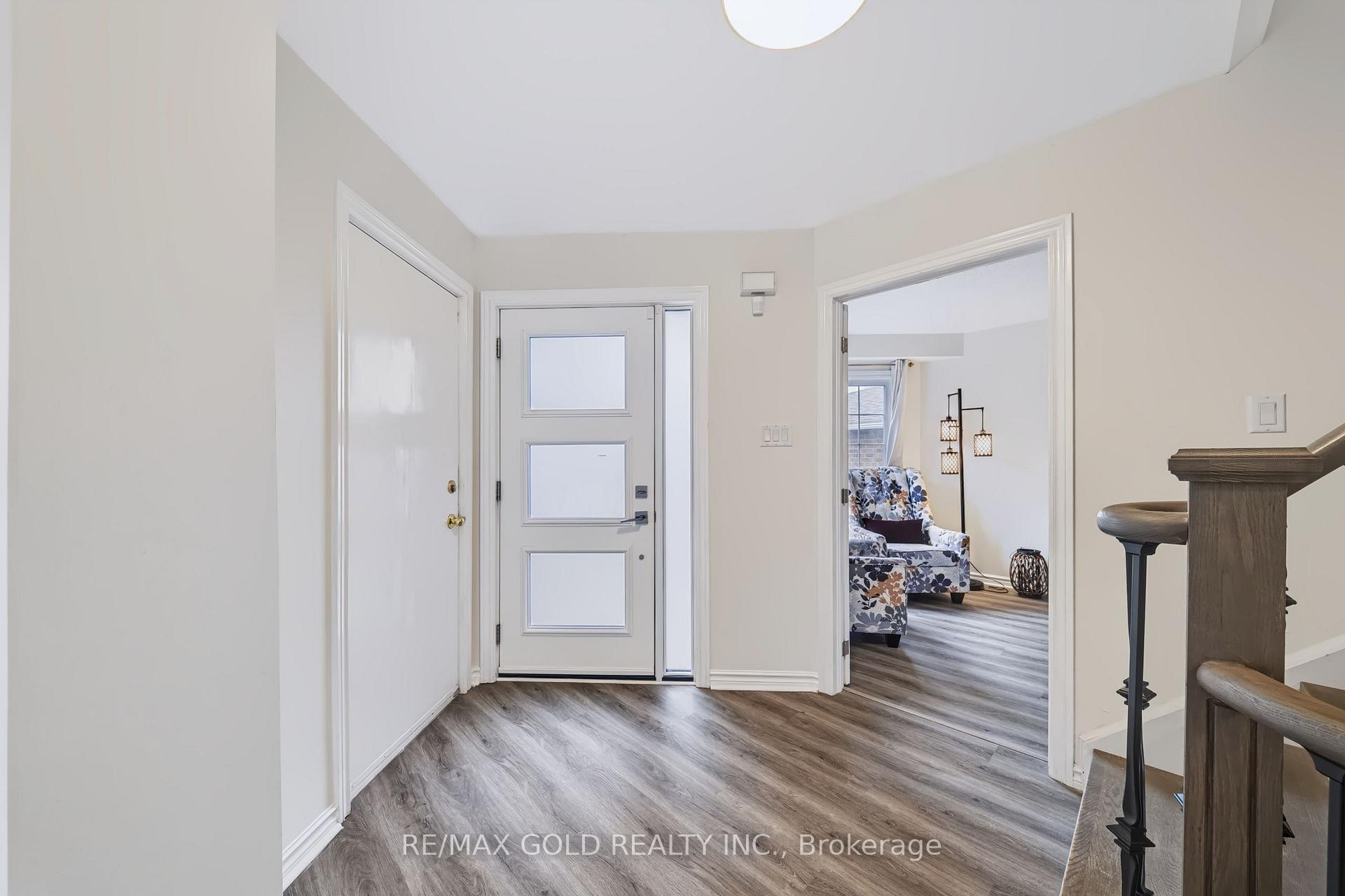 Photo 6 of 43 Golden Meadow Road, Barrie, Bayshore — HOMEH