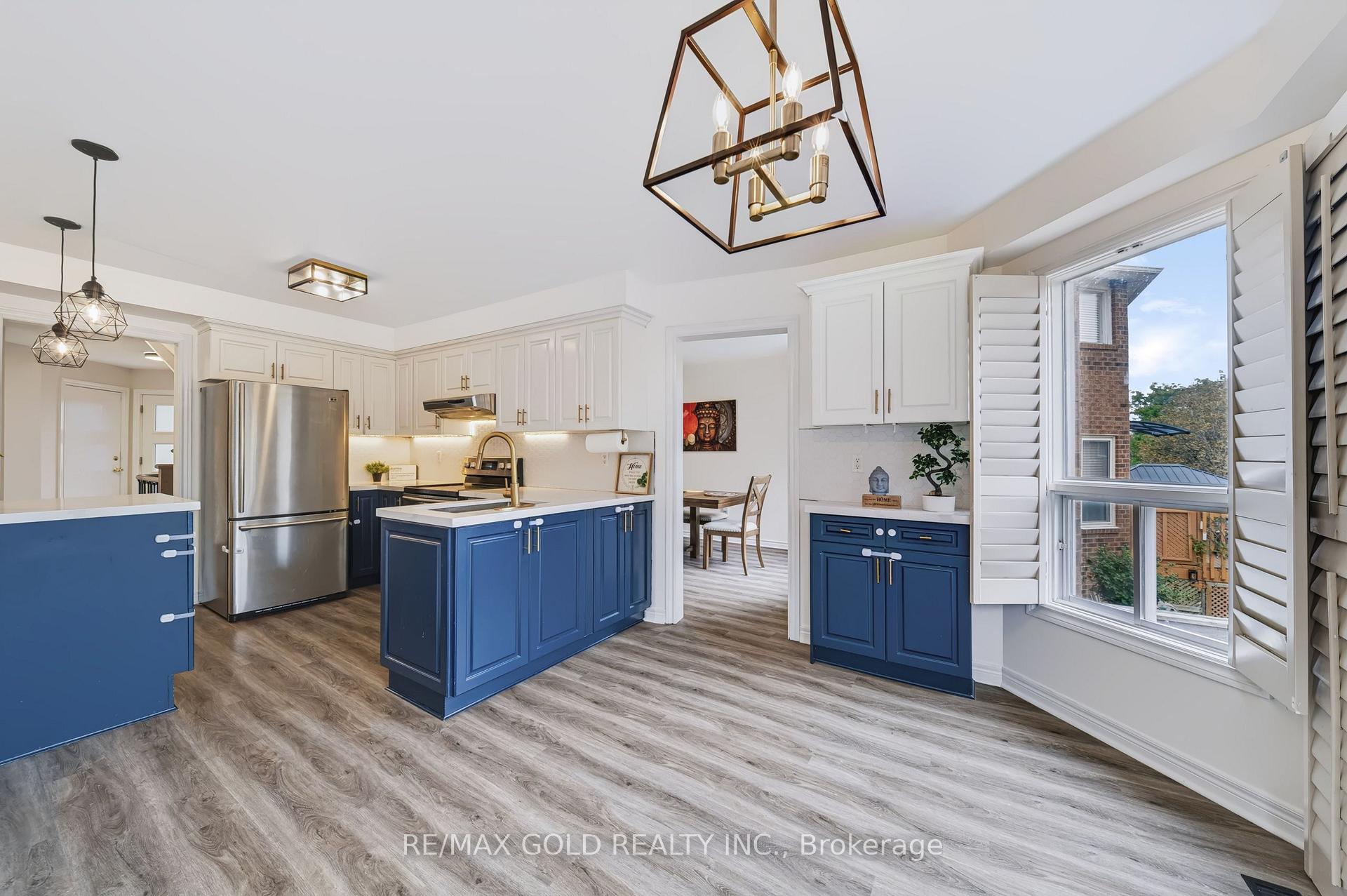 Photo 12 of 43 Golden Meadow Road, Barrie, Bayshore — HOMEH