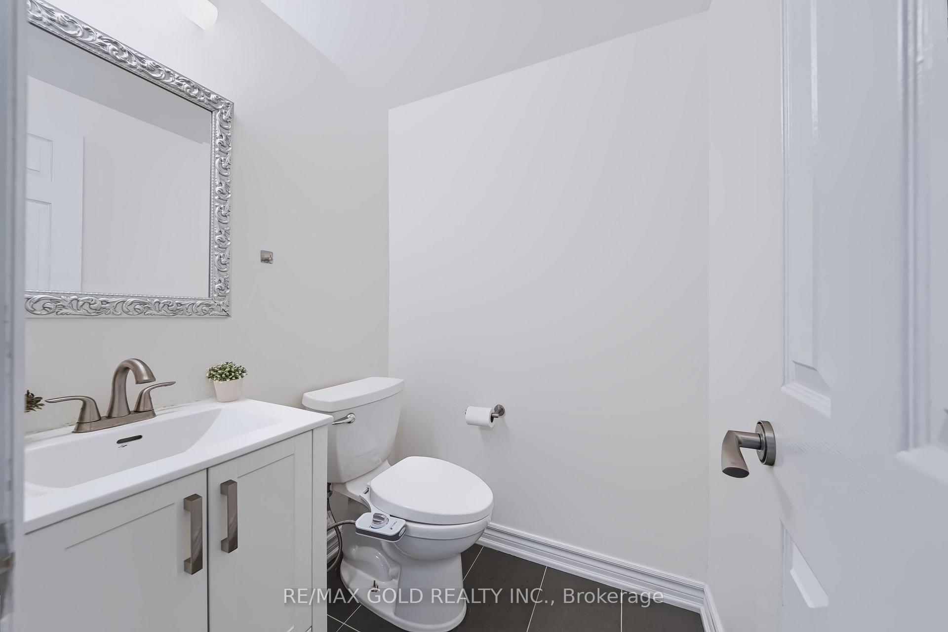 Photo 22 of 43 Golden Meadow Road, Barrie, Bayshore — HOMEH