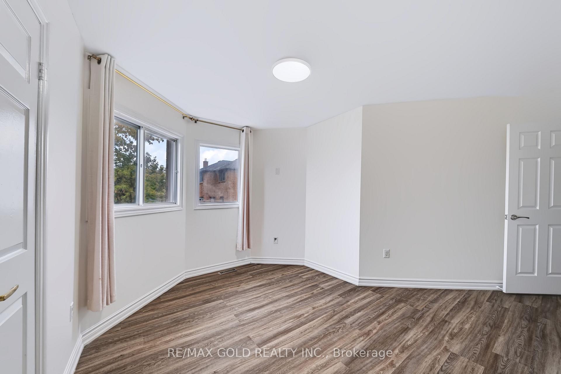 Photo 29 of 43 Golden Meadow Road, Barrie, Bayshore — HOMEH