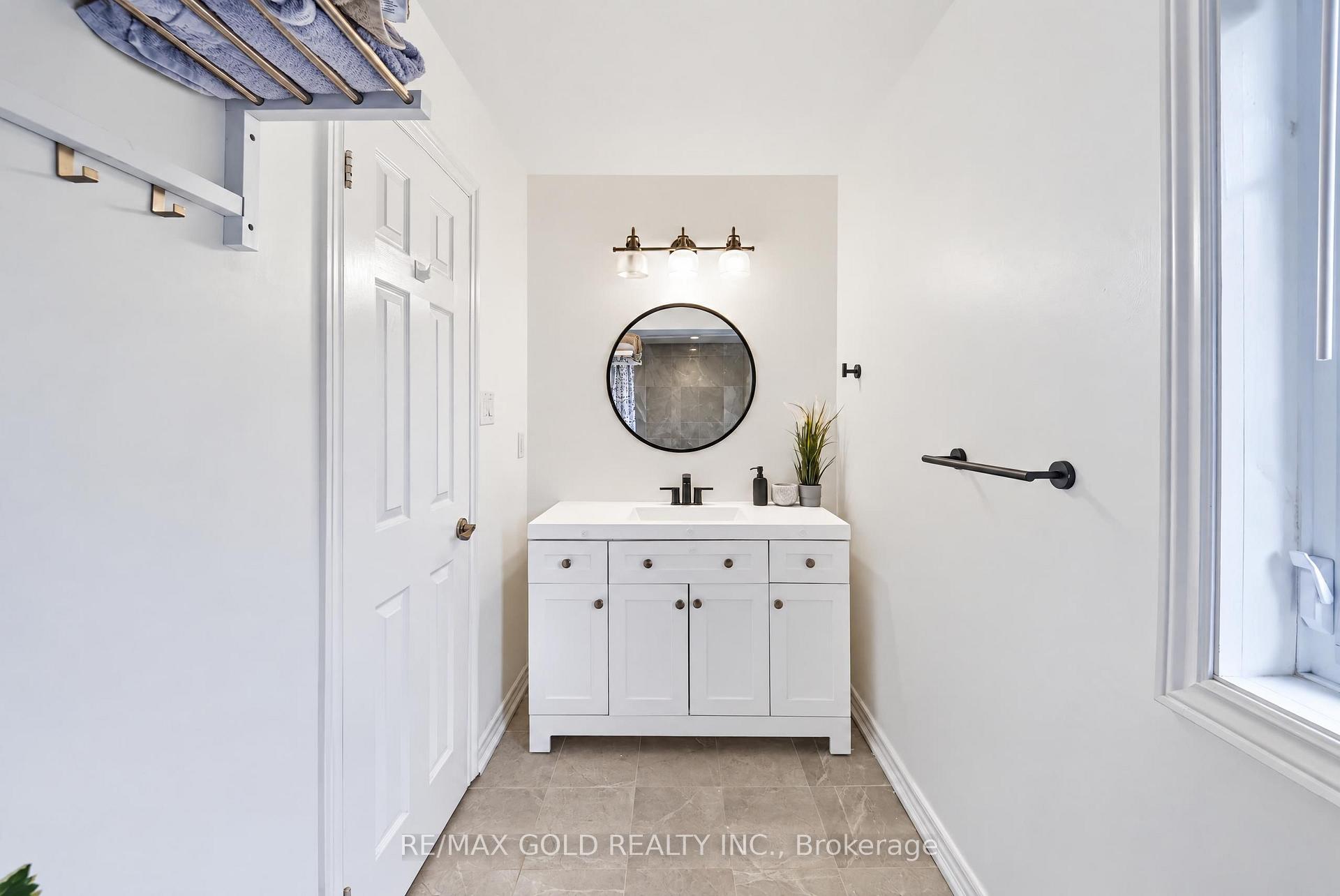 Photo 34 of 43 Golden Meadow Road, Barrie, Bayshore — HOMEH