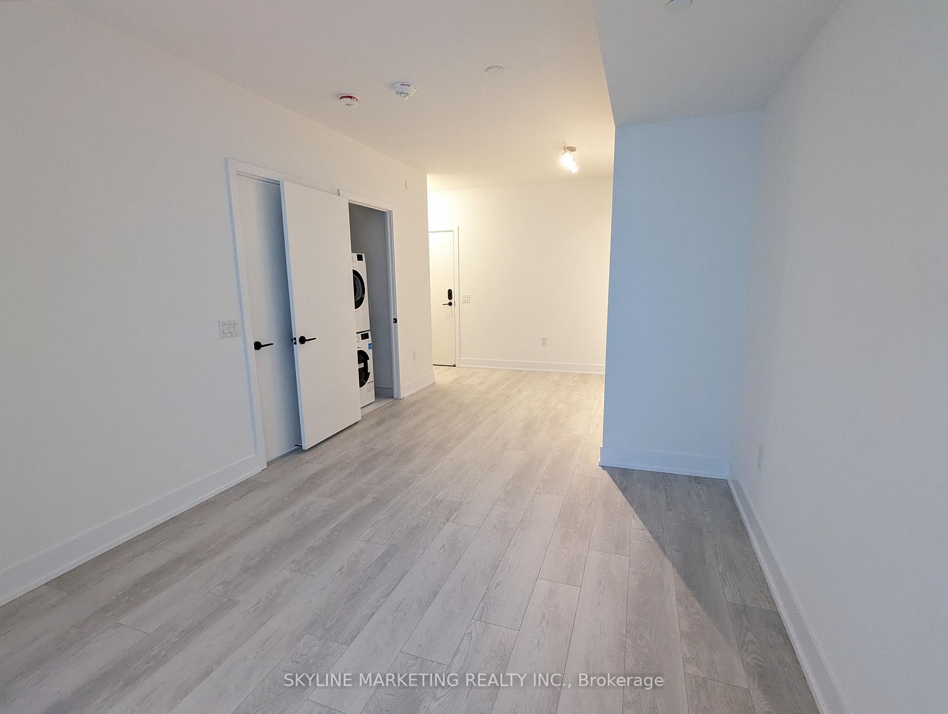 Photo 3 of Unit 327, 2450 Old Bronte Road, Oakville, Westmount — HOMEH