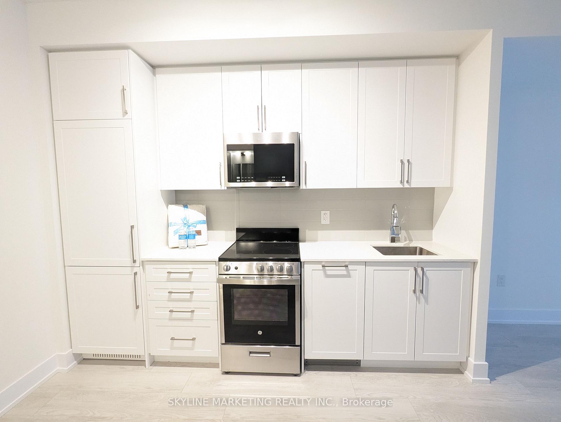 Photo 4 of Unit 327, 2450 Old Bronte Road, Oakville, Westmount — HOMEH