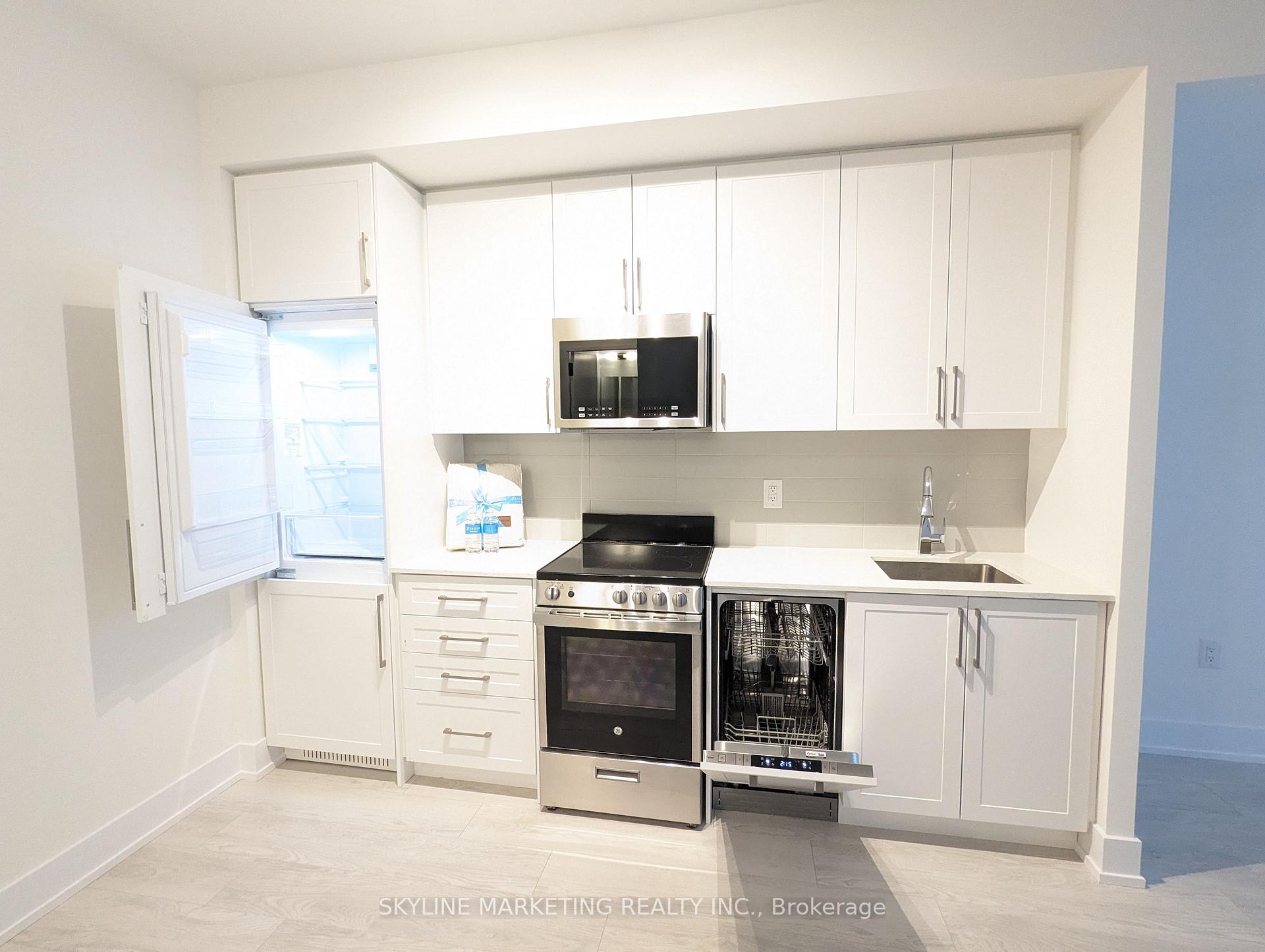 Photo 5 of Unit 327, 2450 Old Bronte Road, Oakville, Westmount — HOMEH