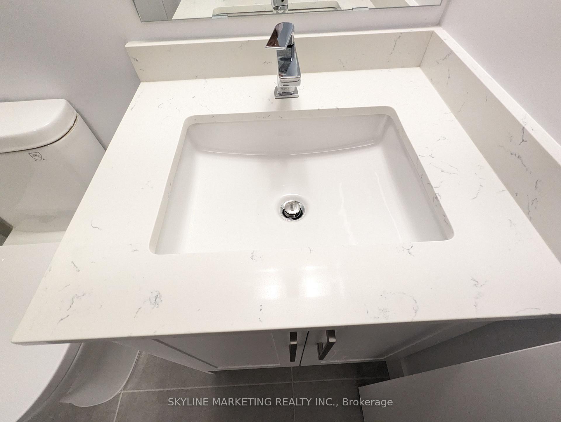 Photo 8 of Unit 327, 2450 Old Bronte Road, Oakville, Westmount — HOMEH