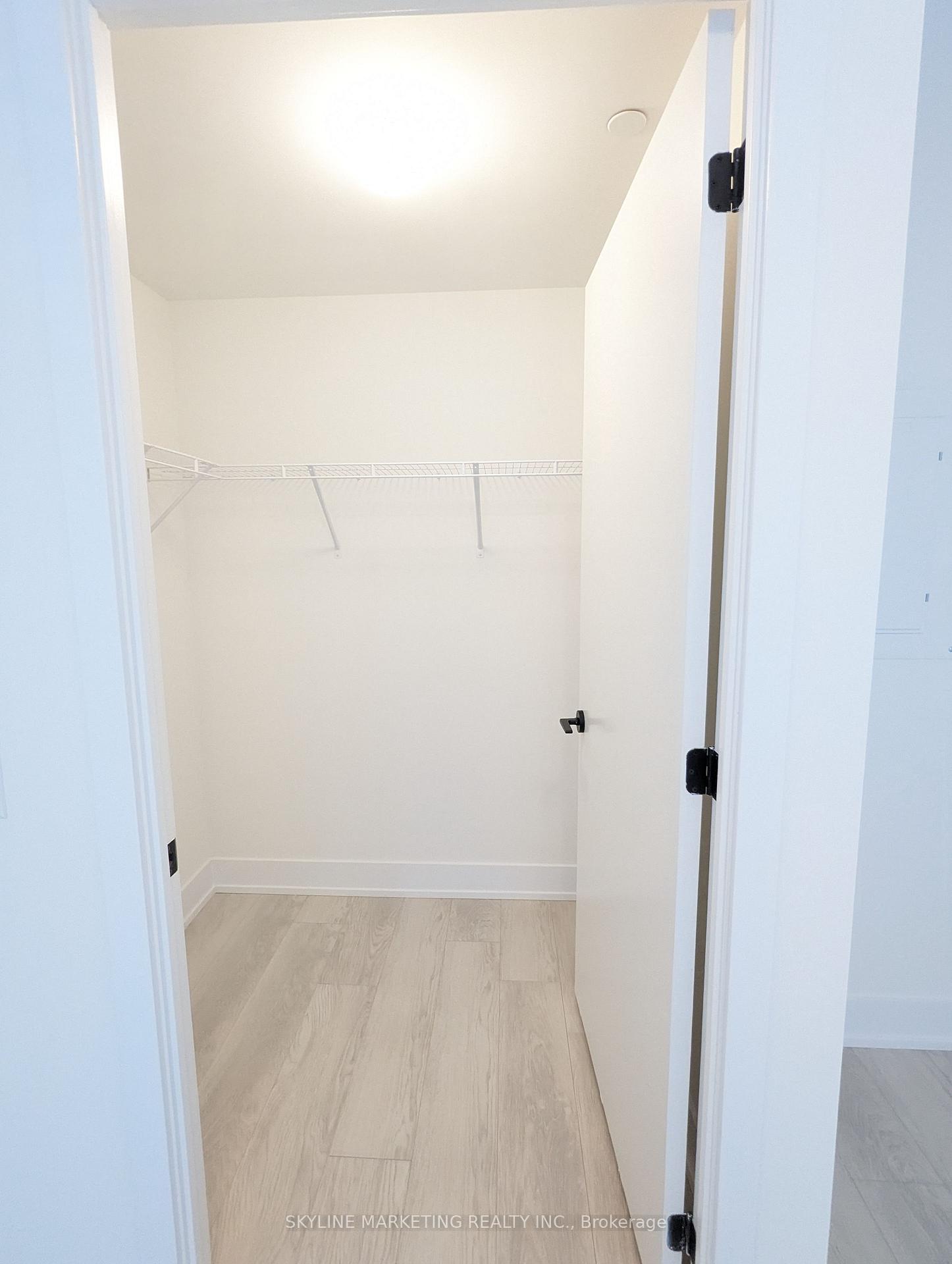 Photo 12 of Unit 327, 2450 Old Bronte Road, Oakville, Westmount — HOMEH