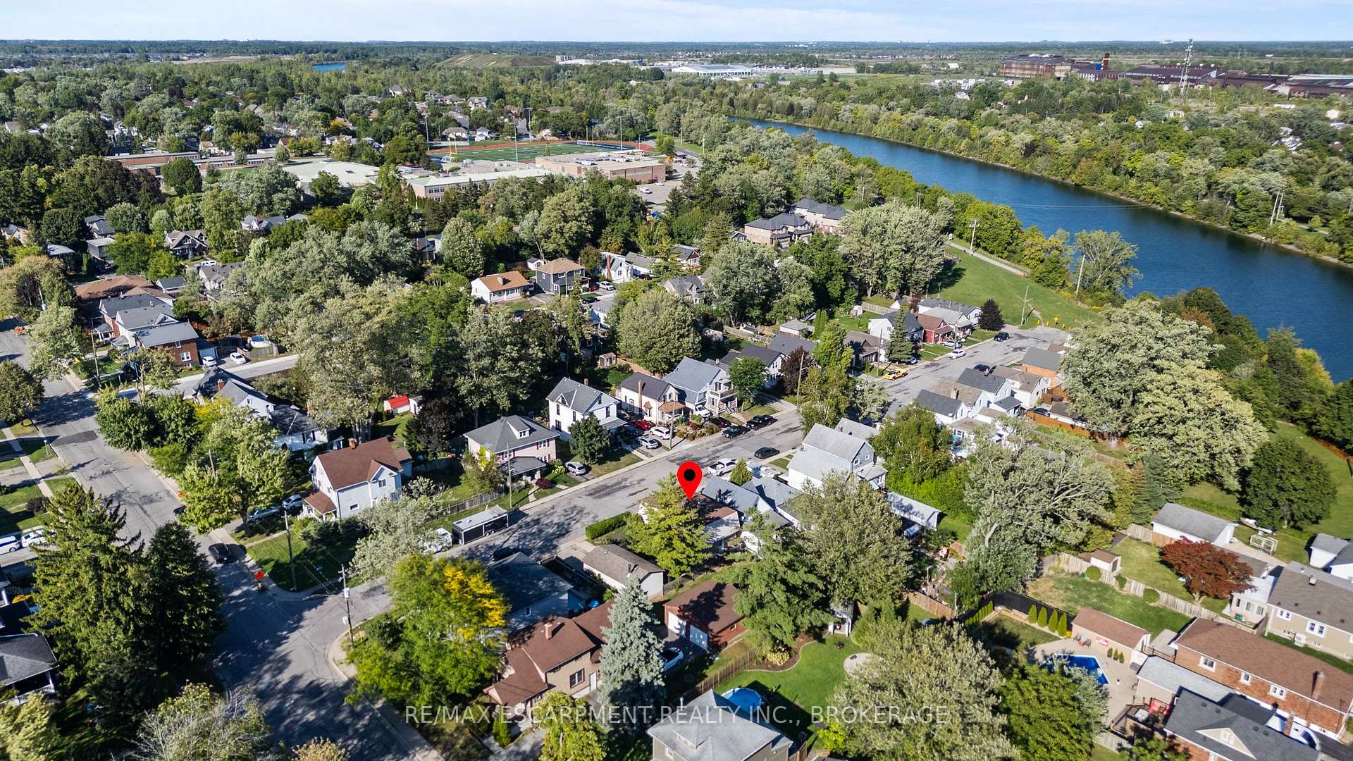 Photo 20 of Unit Upper, 15 Mccormick Street, Welland, Prince Charles — HOMEH