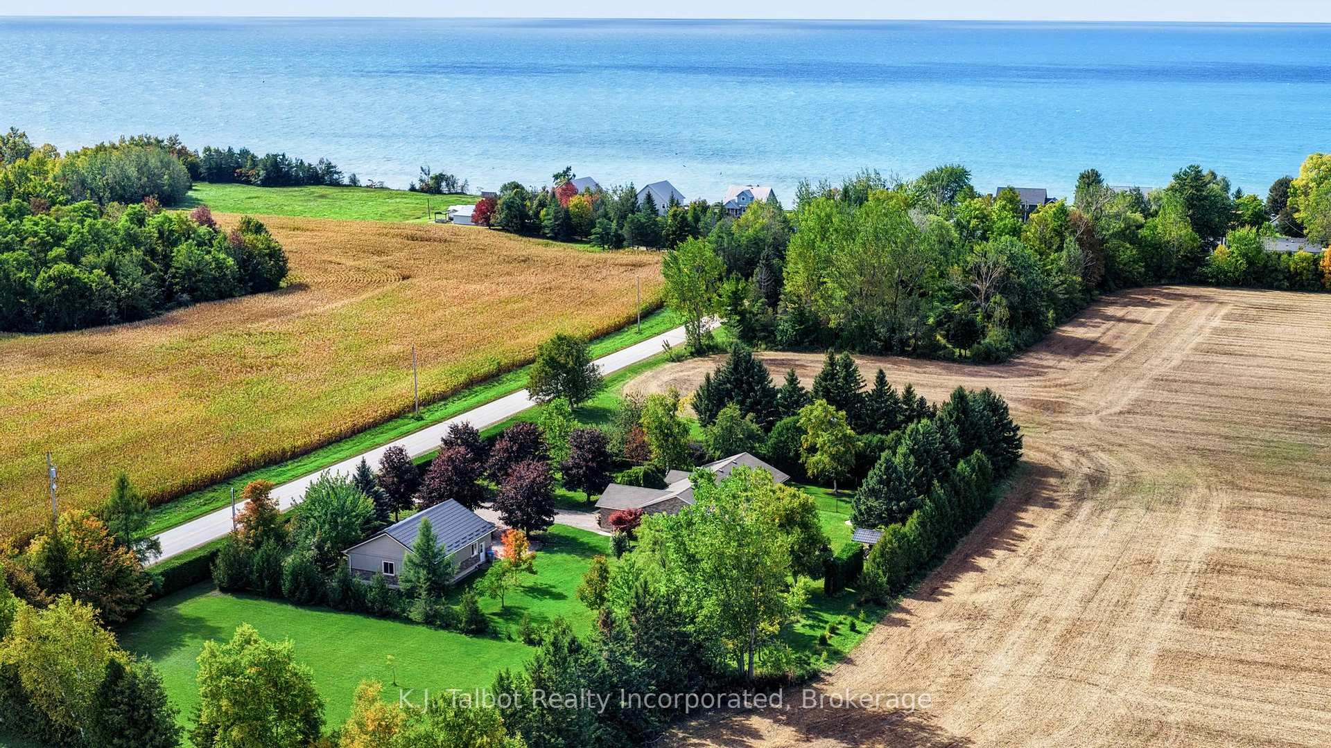 Photo 5 of 33786 Crystal Springs Road, R. R. #1, Bluewater, Bayfield — HOMEH