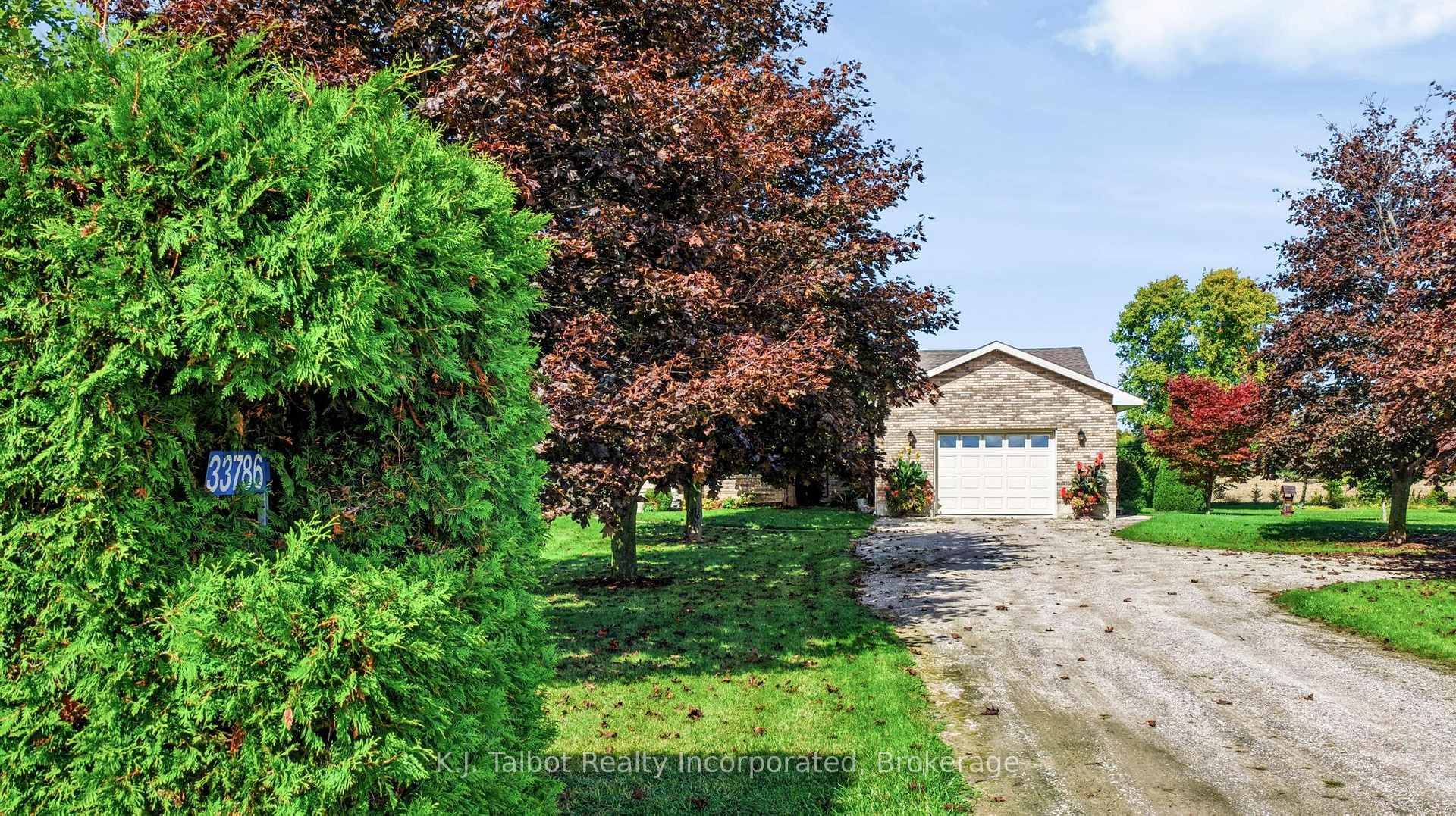 Photo 15 of 33786 Crystal Springs Road, R. R. #1, Bluewater, Bayfield — HOMEH