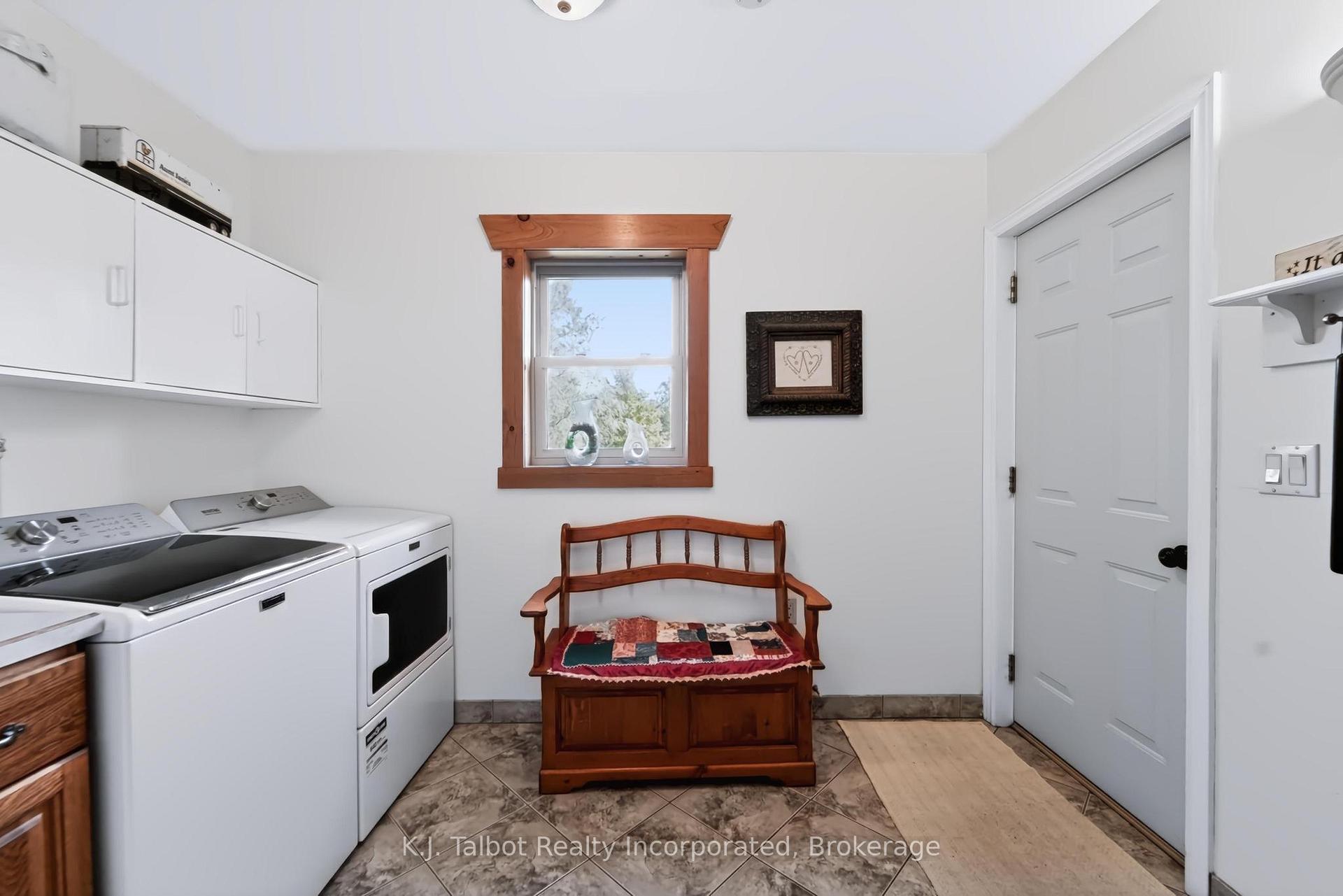 Photo 26 of 33786 Crystal Springs Road, R. R. #1, Bluewater, Bayfield — HOMEH