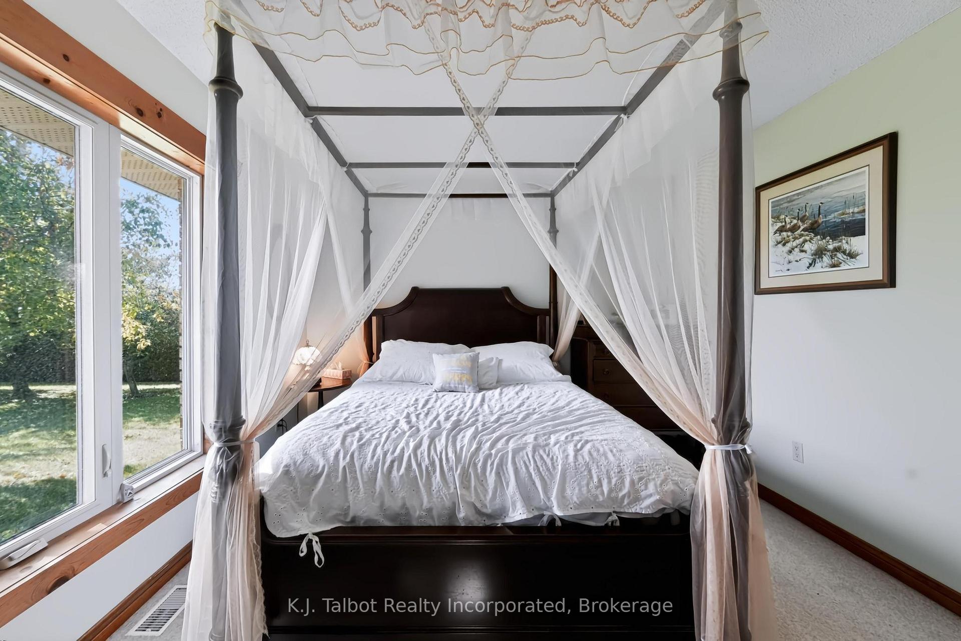 Photo 31 of 33786 Crystal Springs Road, R. R. #1, Bluewater, Bayfield — HOMEH
