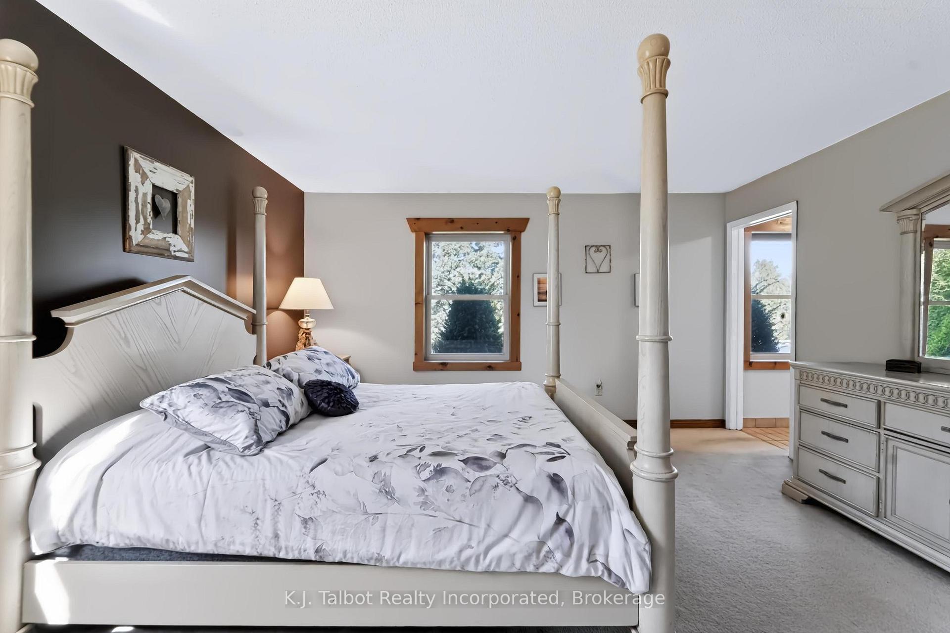 Photo 32 of 33786 Crystal Springs Road, R. R. #1, Bluewater, Bayfield — HOMEH