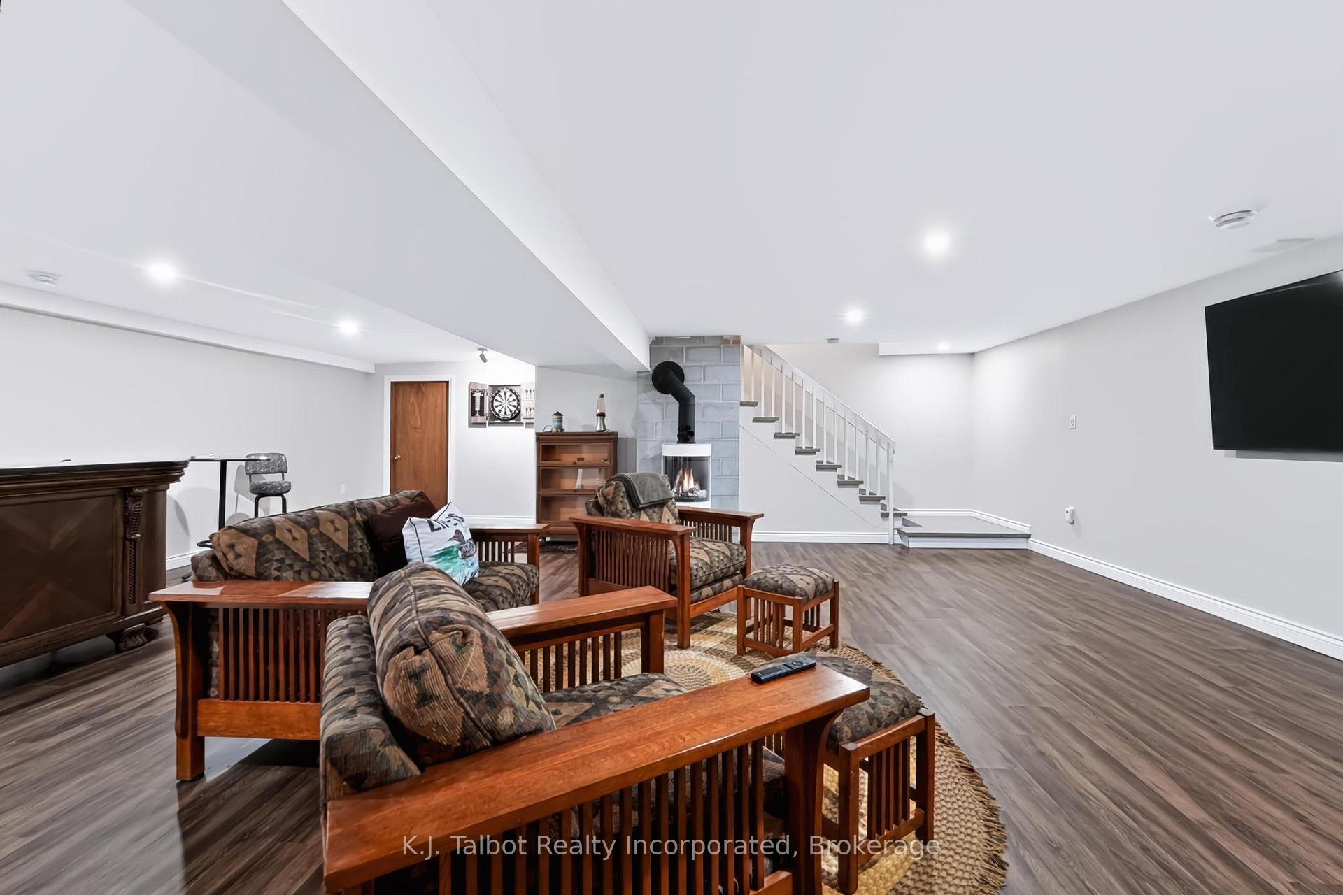 Photo 46 of 33786 Crystal Springs Road, R. R. #1, Bluewater, Bayfield — HOMEH
