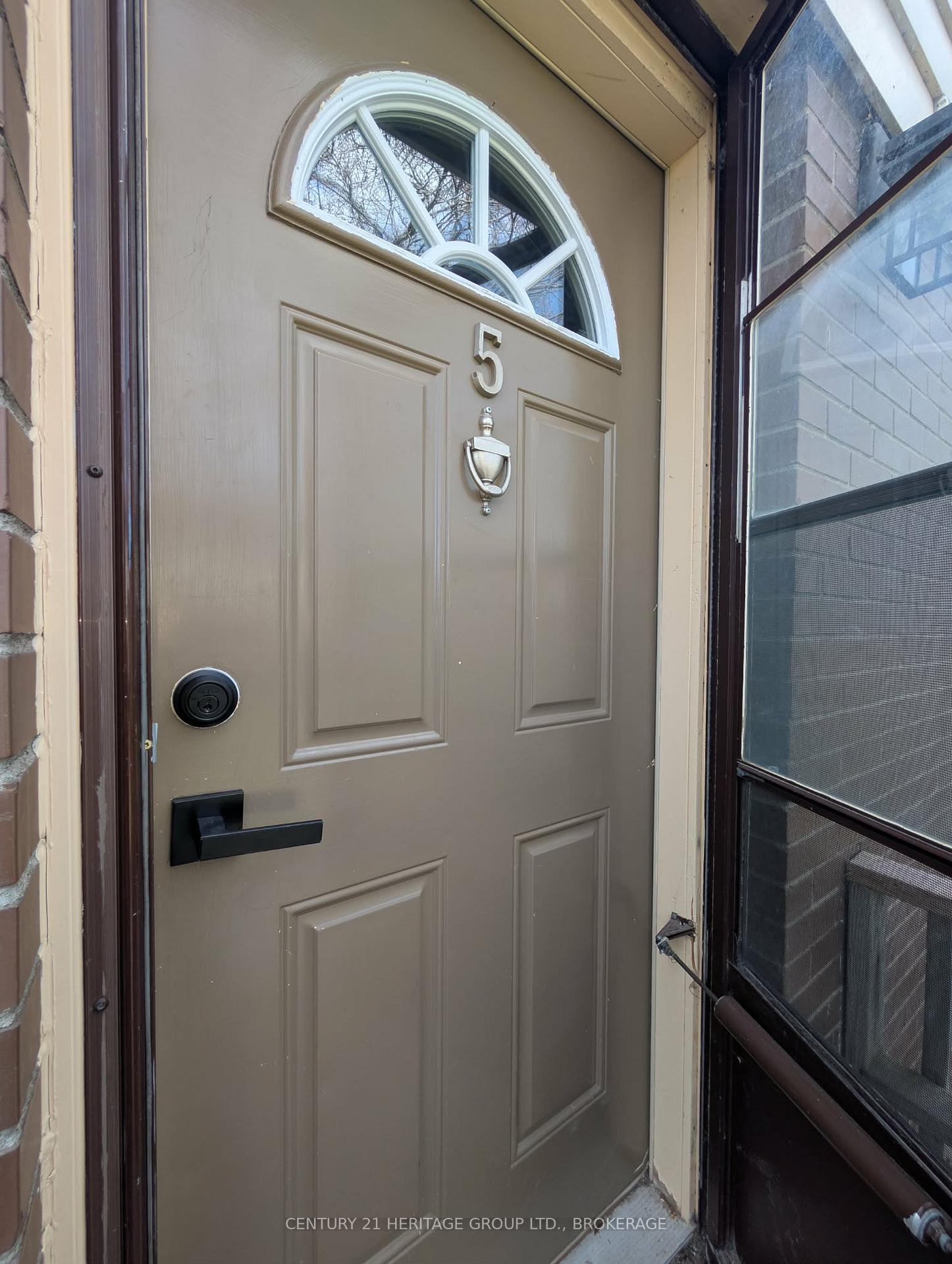 Photo 3 of Unit 5, 136 Notch Hill Road, Kingston, Central City West — HOMEH