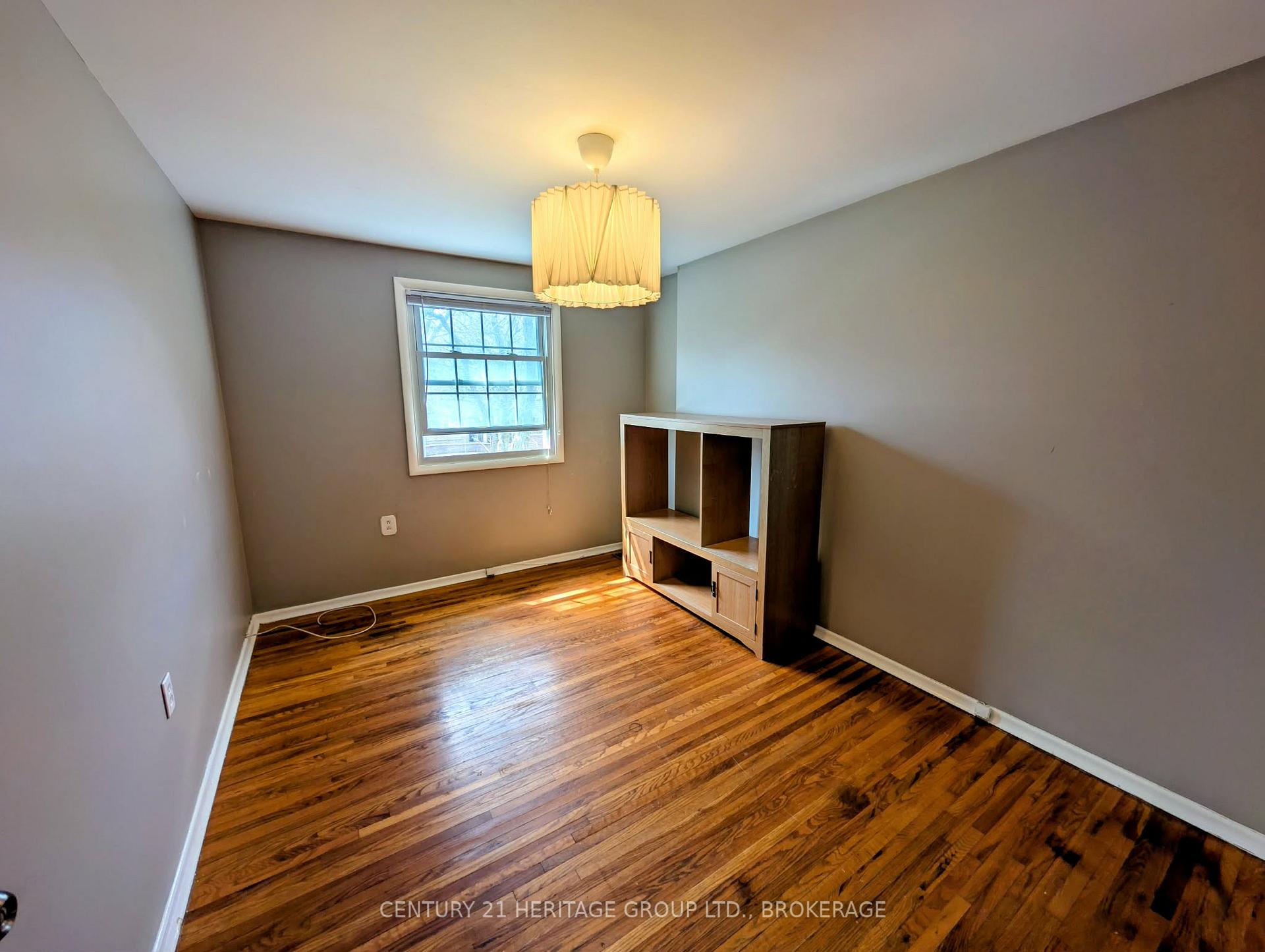 Photo 5 of Unit 5, 136 Notch Hill Road, Kingston, Central City West — HOMEH