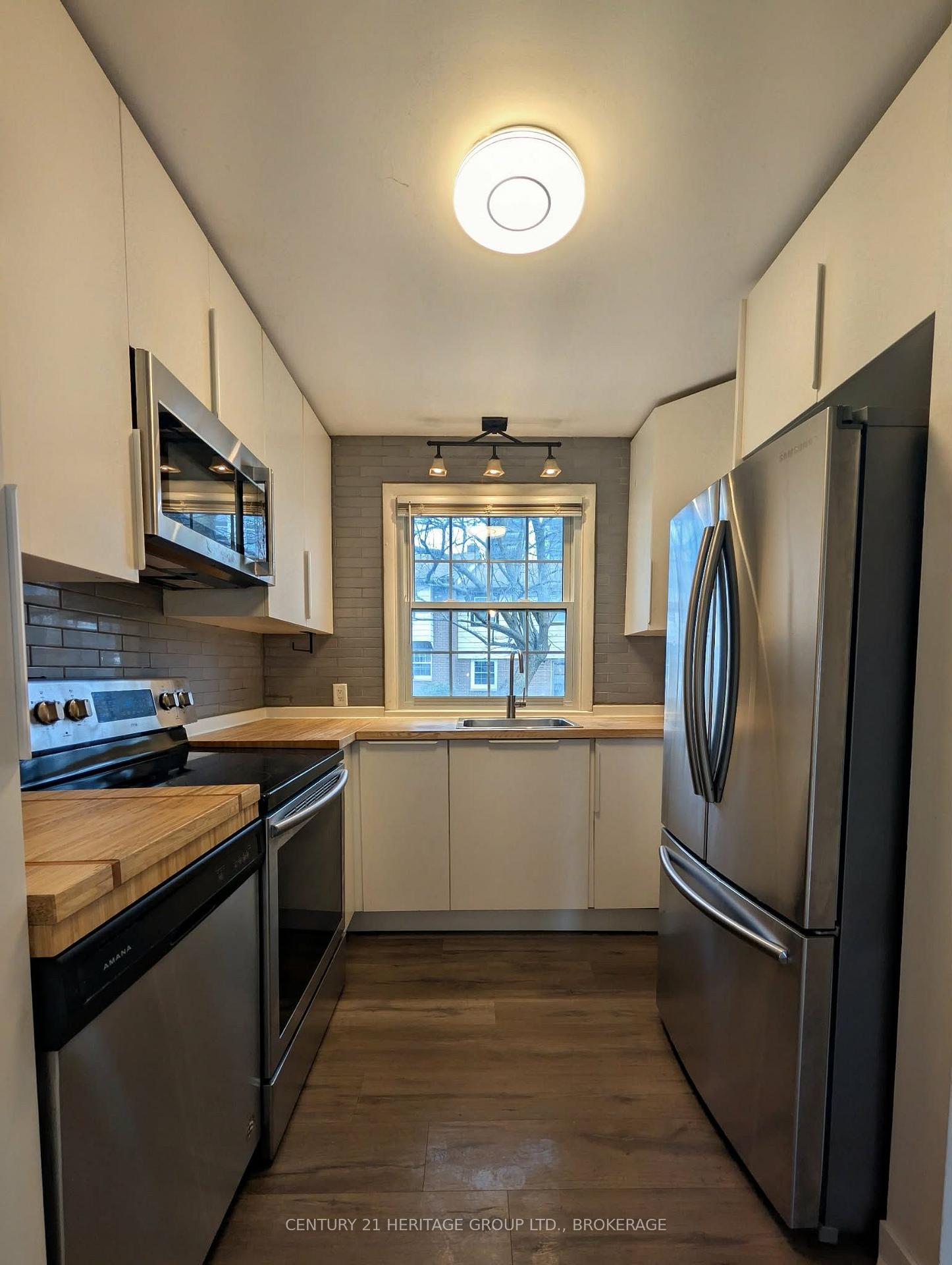 Photo 7 of Unit 5, 136 Notch Hill Road, Kingston, Central City West — HOMEH