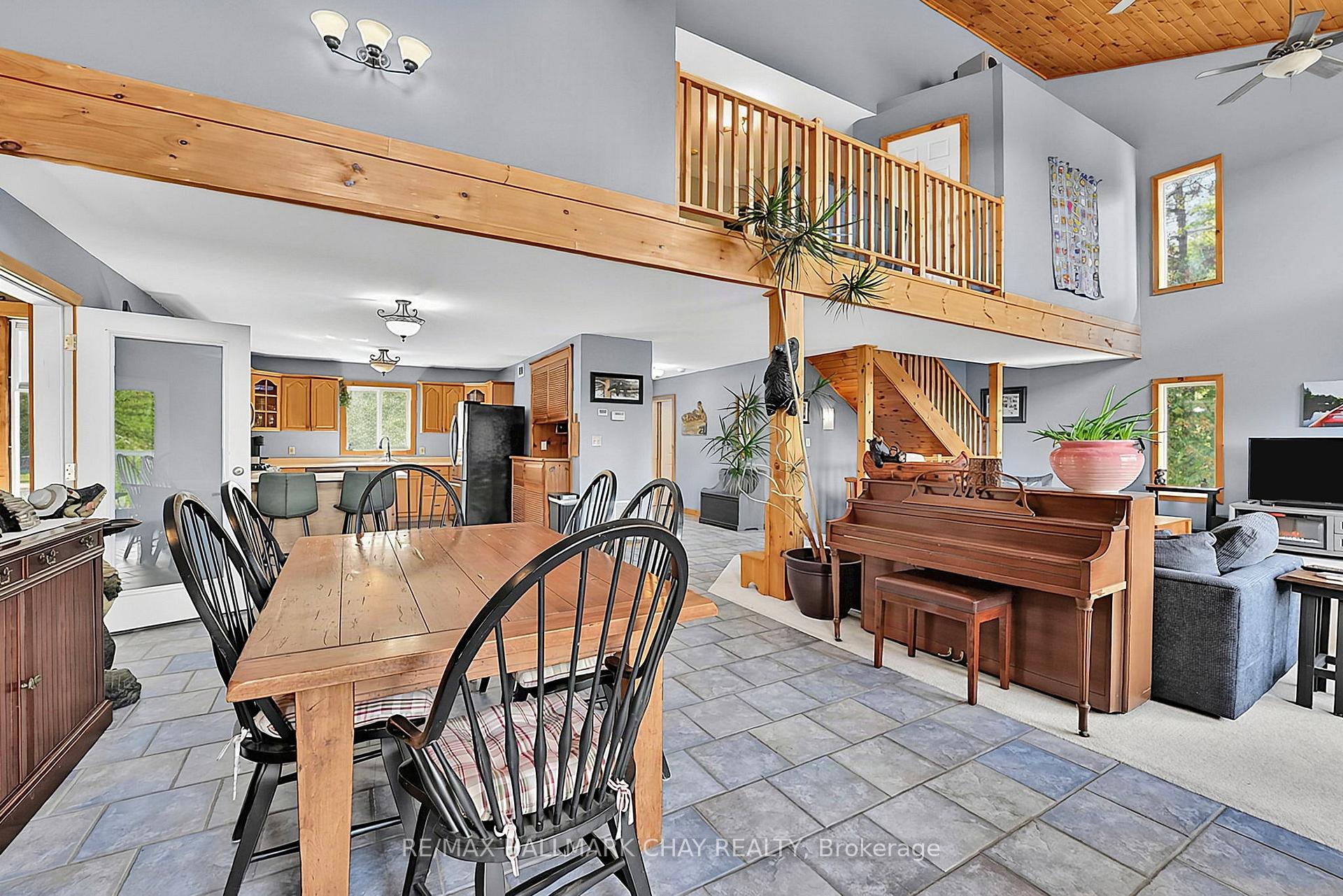 Photo 21 of 466 Beaumont Drive, Bracebridge, Muskoka (N) — HOMEH