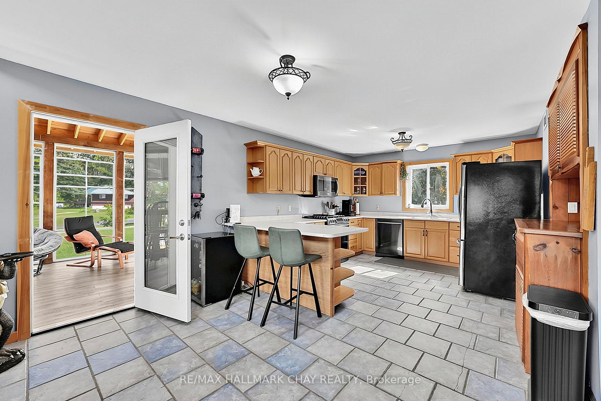 Photo 22 of 466 Beaumont Drive, Bracebridge, Muskoka (N) — HOMEH
