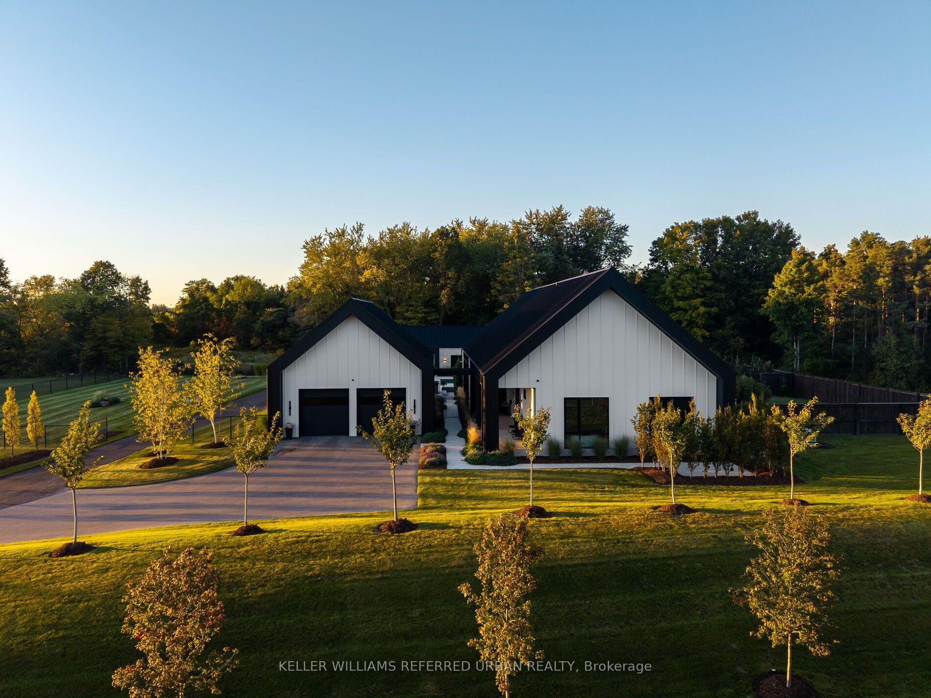 Photo 9 of 15600 Dufferin Street, King, Rural King — HOMEH