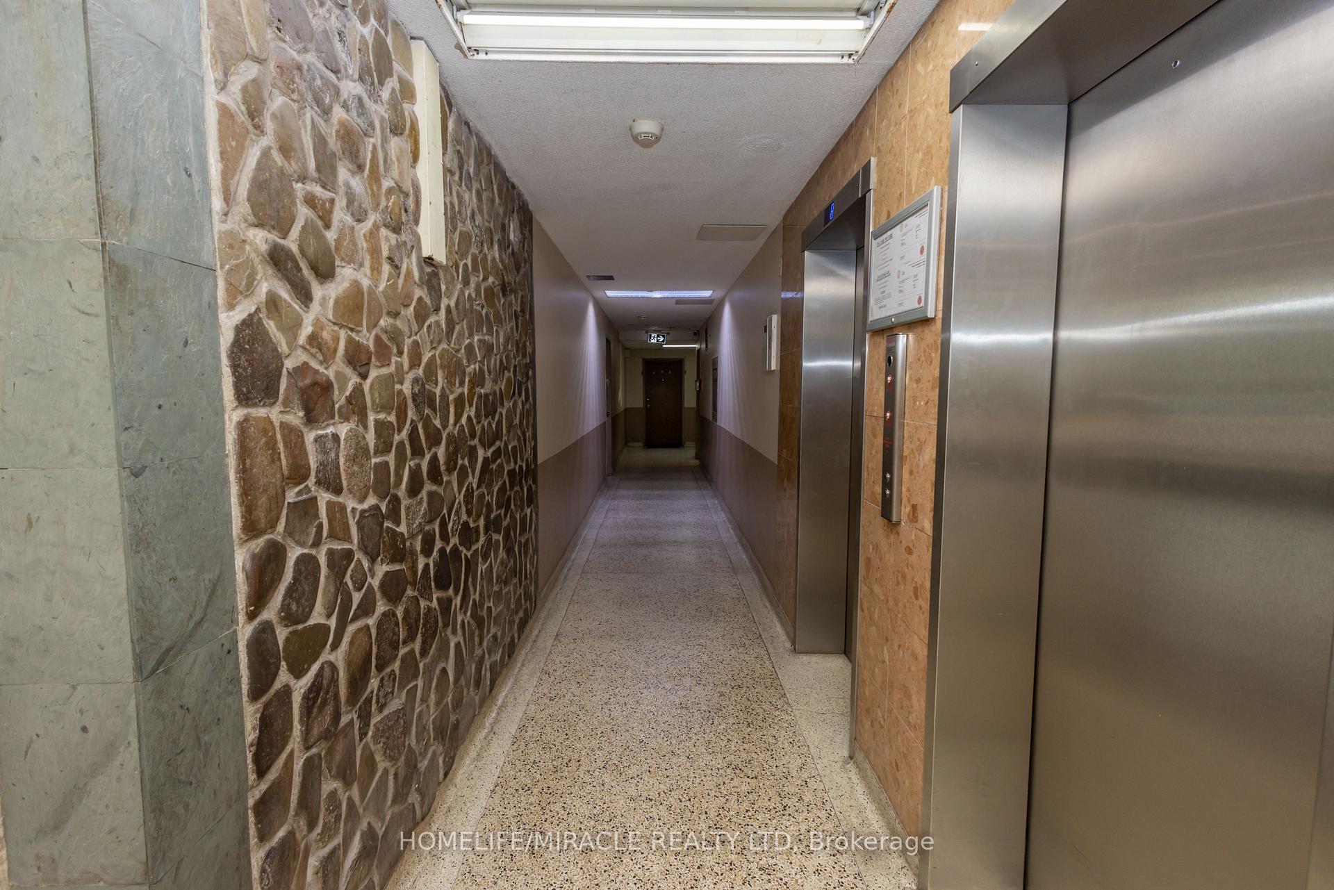 Photo 9 of Unit 1007, 49 Silverstone Drive, Etobicoke, Mount Olive-Silverstone-Jamestown — HOMEH