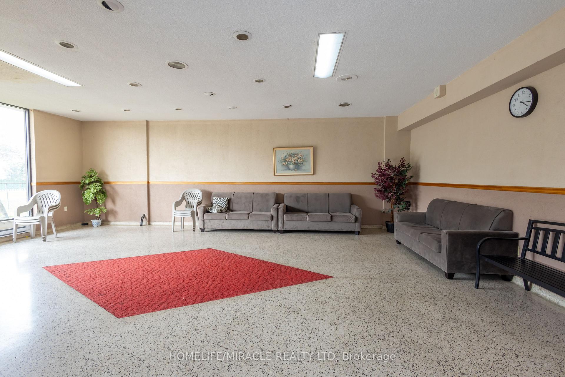 Photo 11 of Unit 1007, 49 Silverstone Drive, Etobicoke, Mount Olive-Silverstone-Jamestown — HOMEH