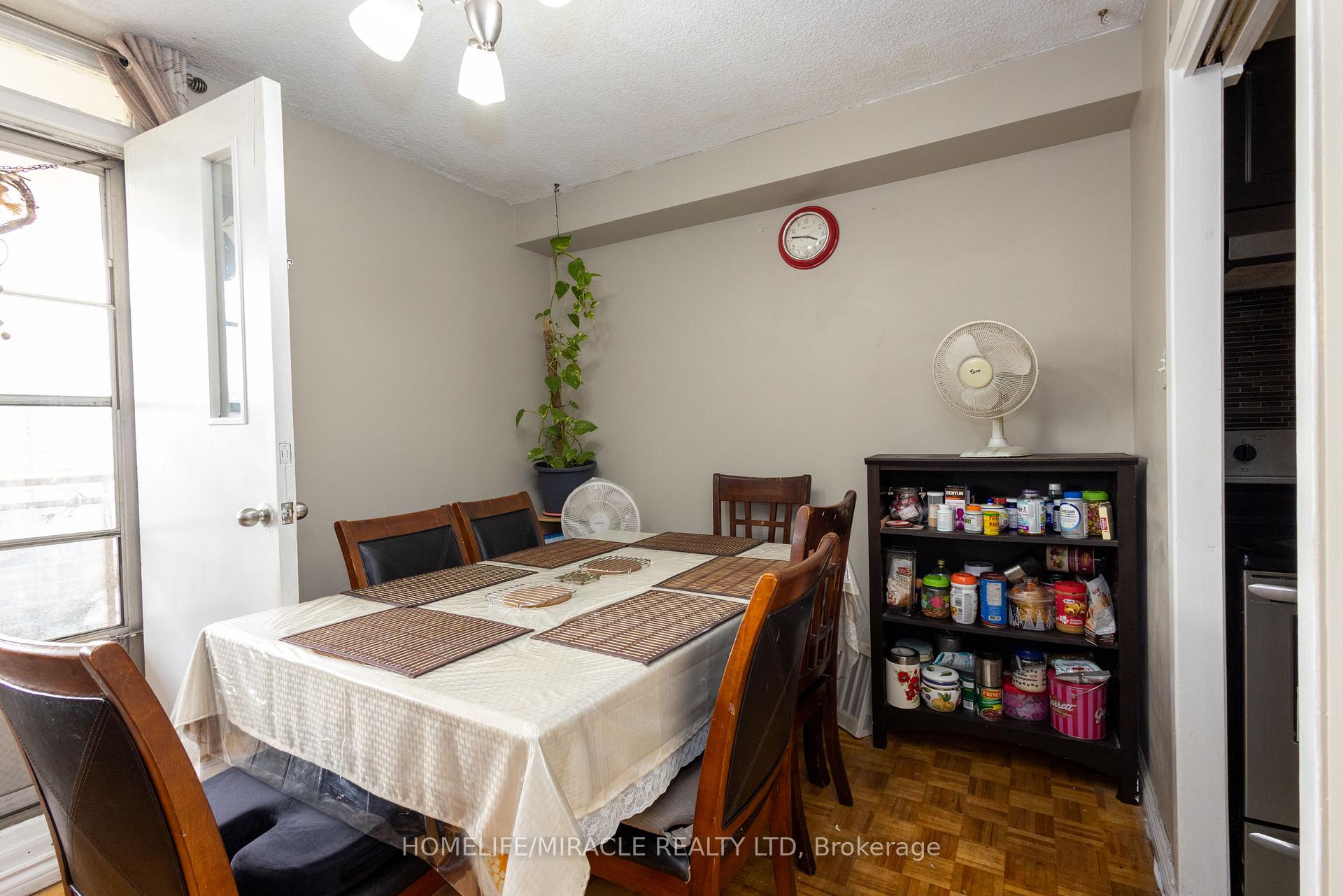 Photo 17 of Unit 1007, 49 Silverstone Drive, Etobicoke, Mount Olive-Silverstone-Jamestown — HOMEH