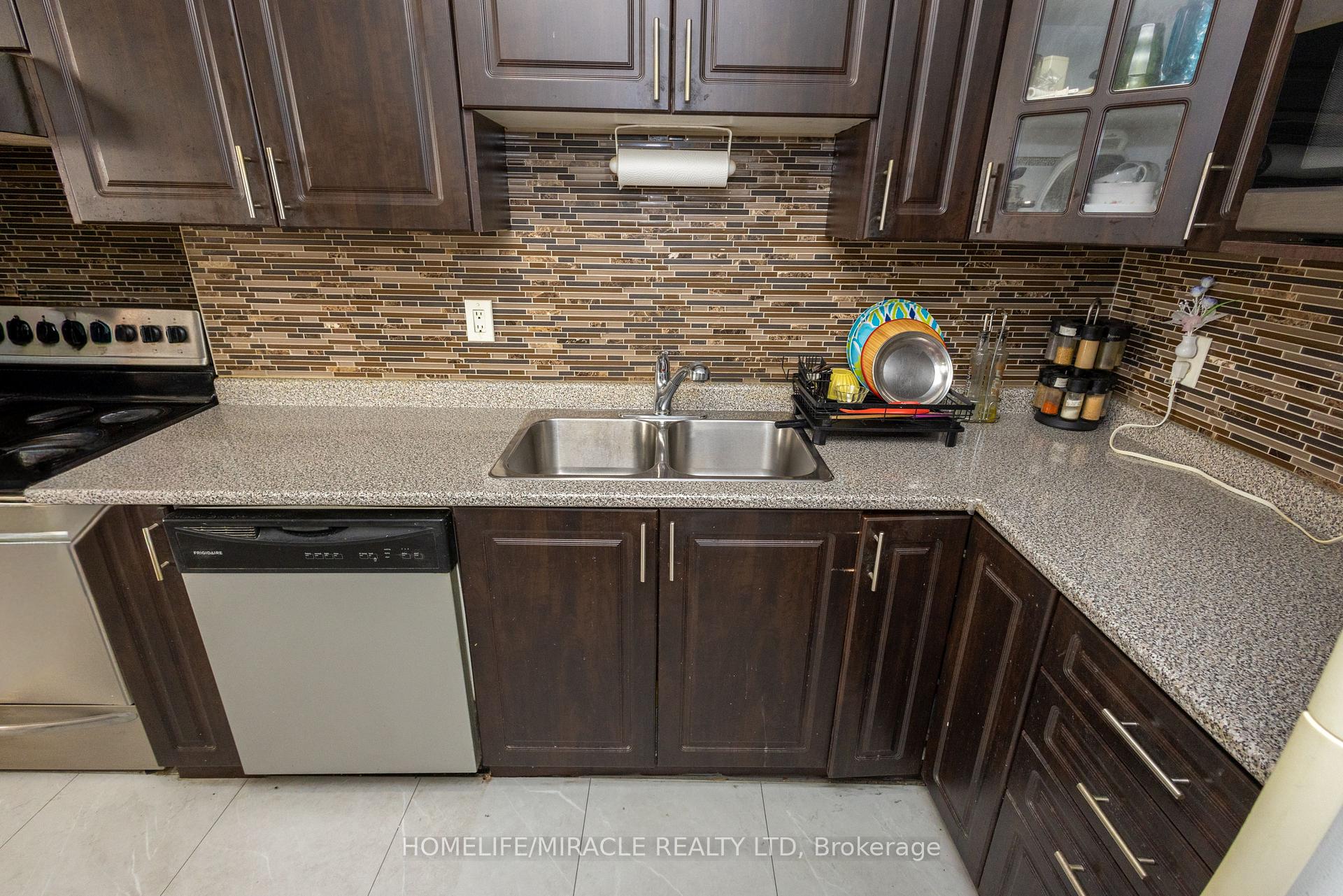 Photo 24 of Unit 1007, 49 Silverstone Drive, Etobicoke, Mount Olive-Silverstone-Jamestown — HOMEH