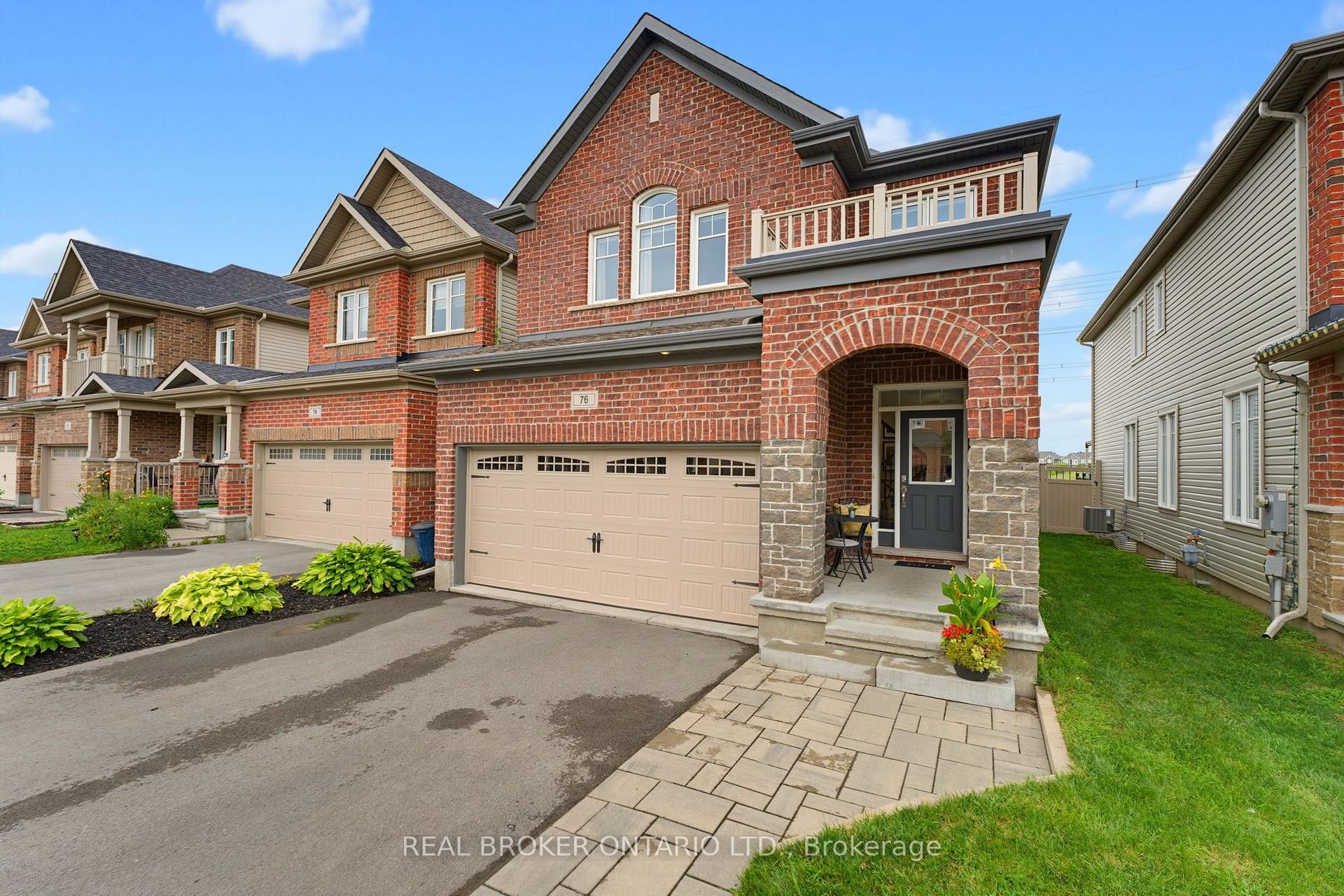 Photo 3 of 76 Tapadero Avenue, Ottawa, Kanata - Emerald Meadows/Trailwest — HOMEH