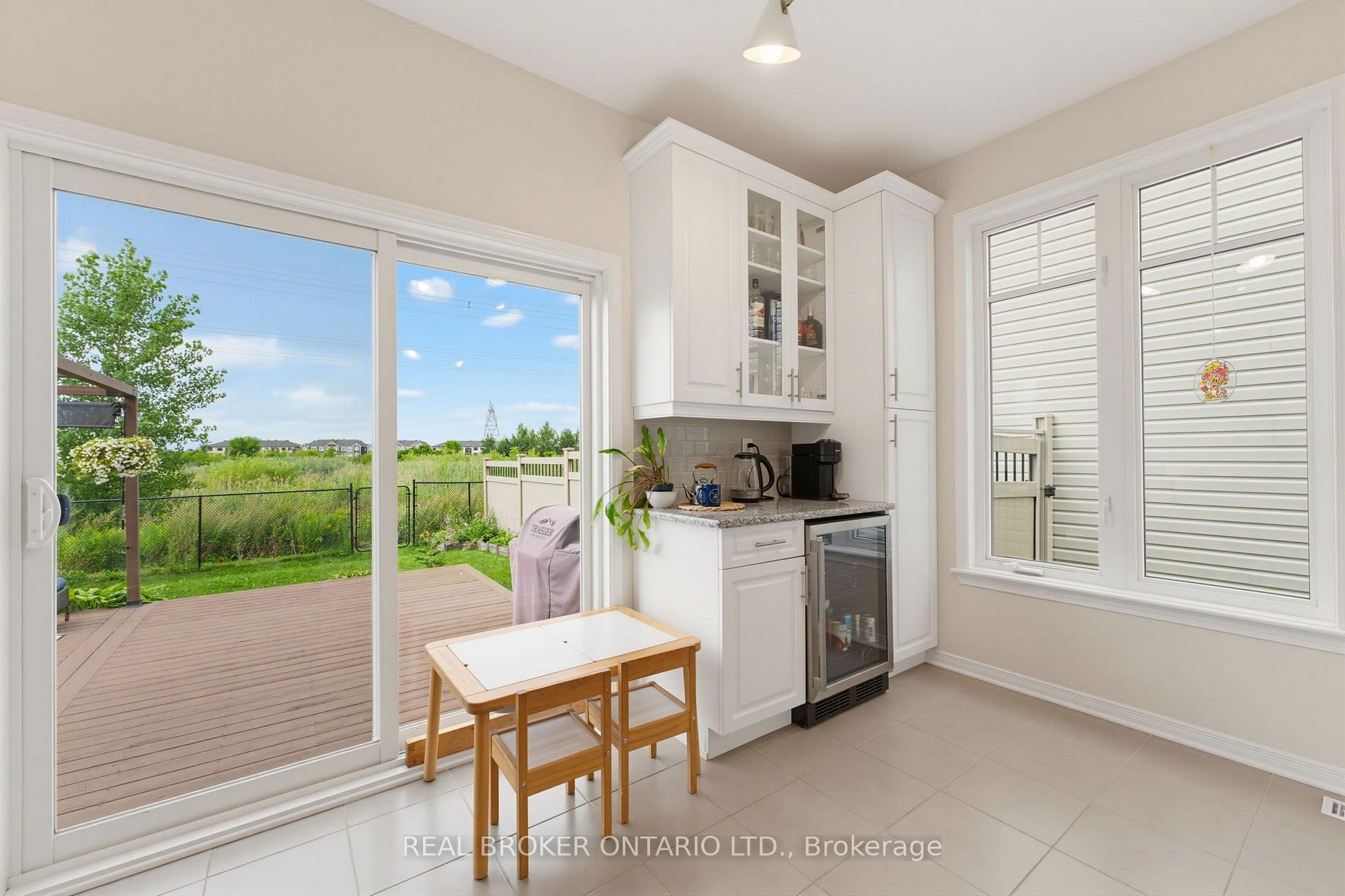 Photo 19 of 76 Tapadero Avenue, Ottawa, Kanata - Emerald Meadows/Trailwest — HOMEH