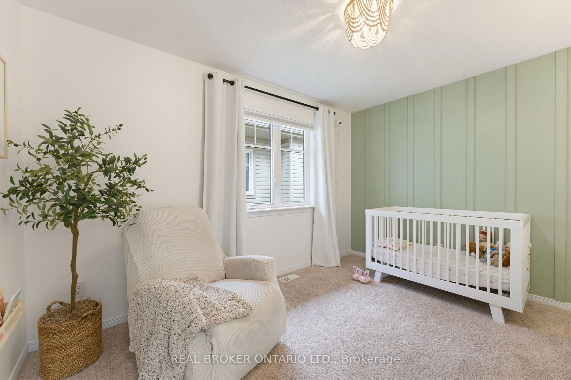 Photo 23 of 76 Tapadero Avenue, Ottawa, Kanata - Emerald Meadows/Trailwest — HOMEH