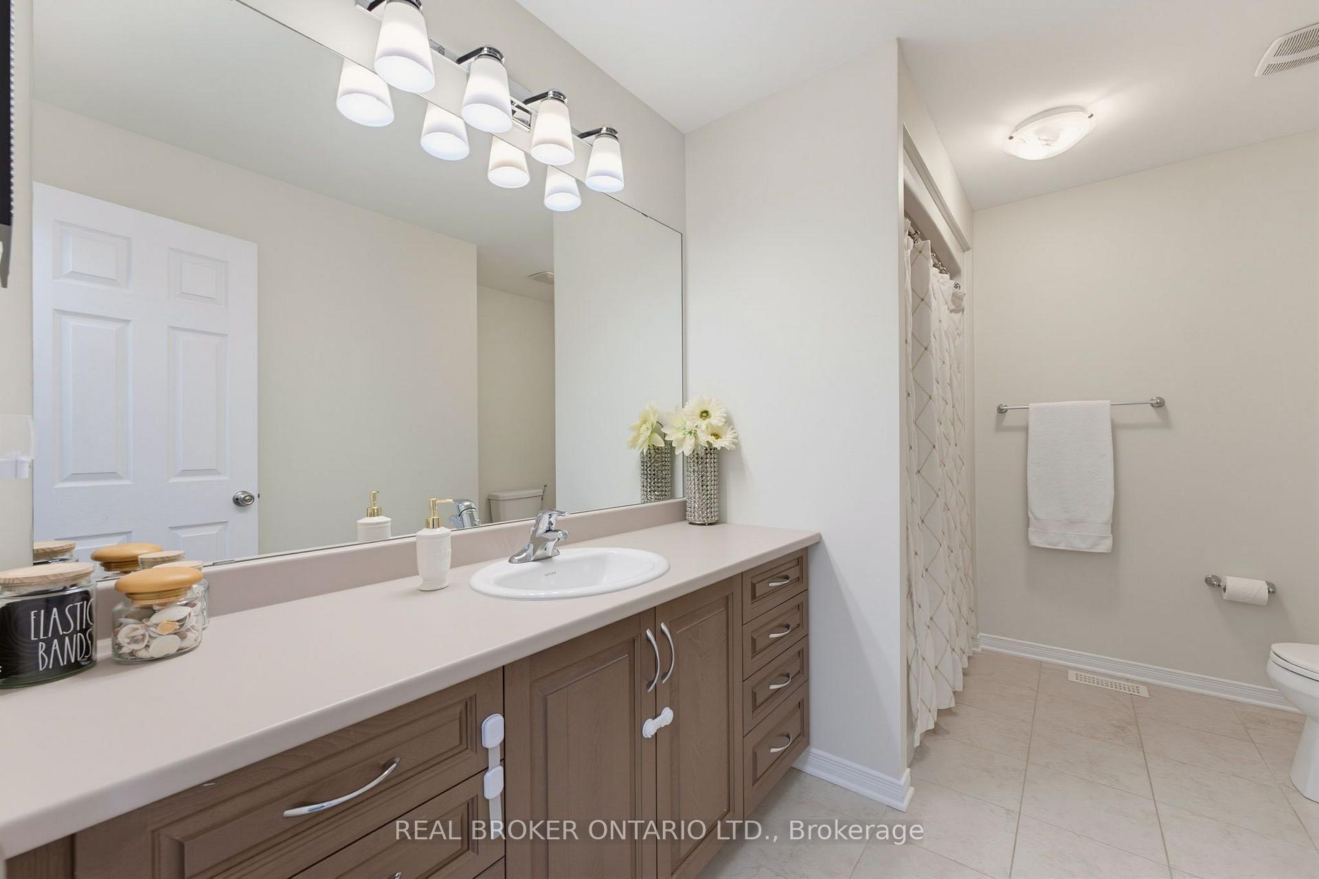 Photo 26 of 76 Tapadero Avenue, Ottawa, Kanata - Emerald Meadows/Trailwest — HOMEH