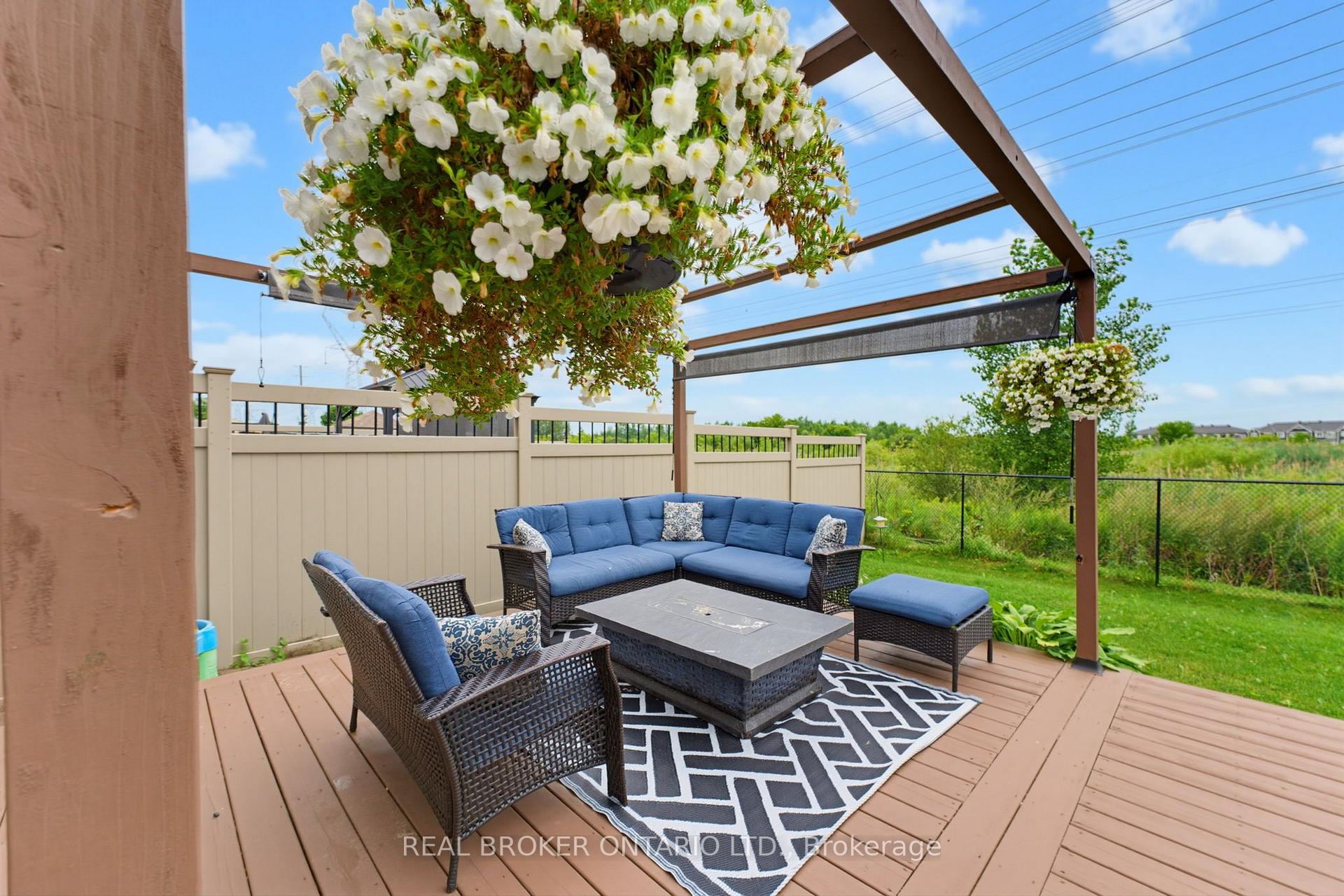 Photo 31 of 76 Tapadero Avenue, Ottawa, Kanata - Emerald Meadows/Trailwest — HOMEH