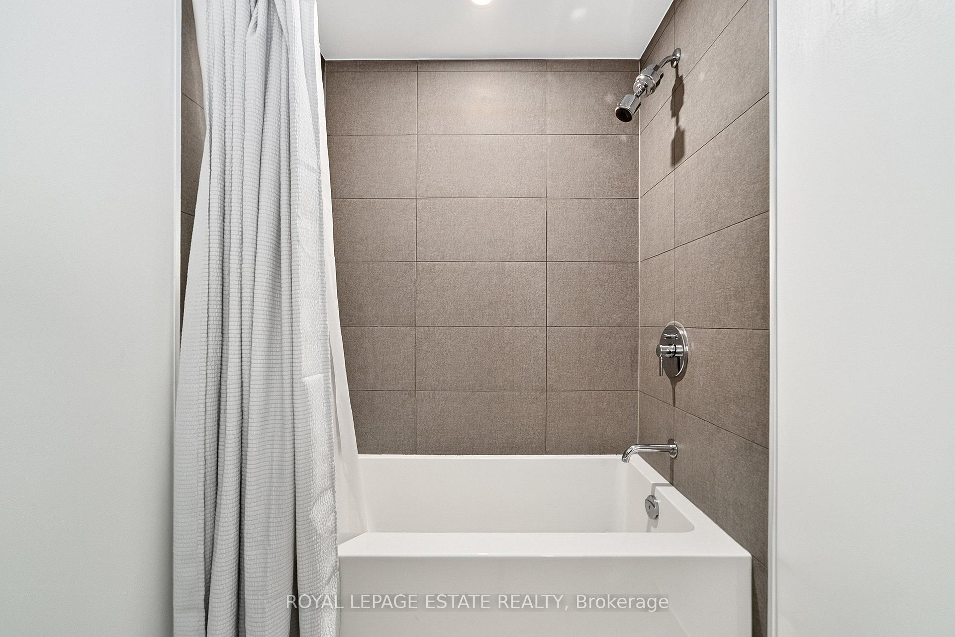 Photo 8 of Unit 626, 270 Dufferin Street, Toronto, South Parkdale — HOMEH