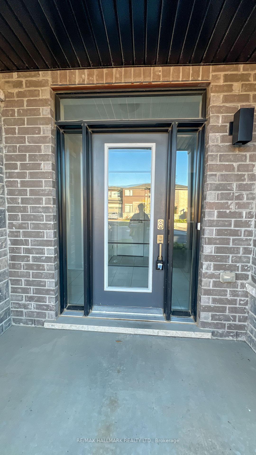 Photo 3 of 185 Longboat Run W, Brantford, Empire South — HOMEH