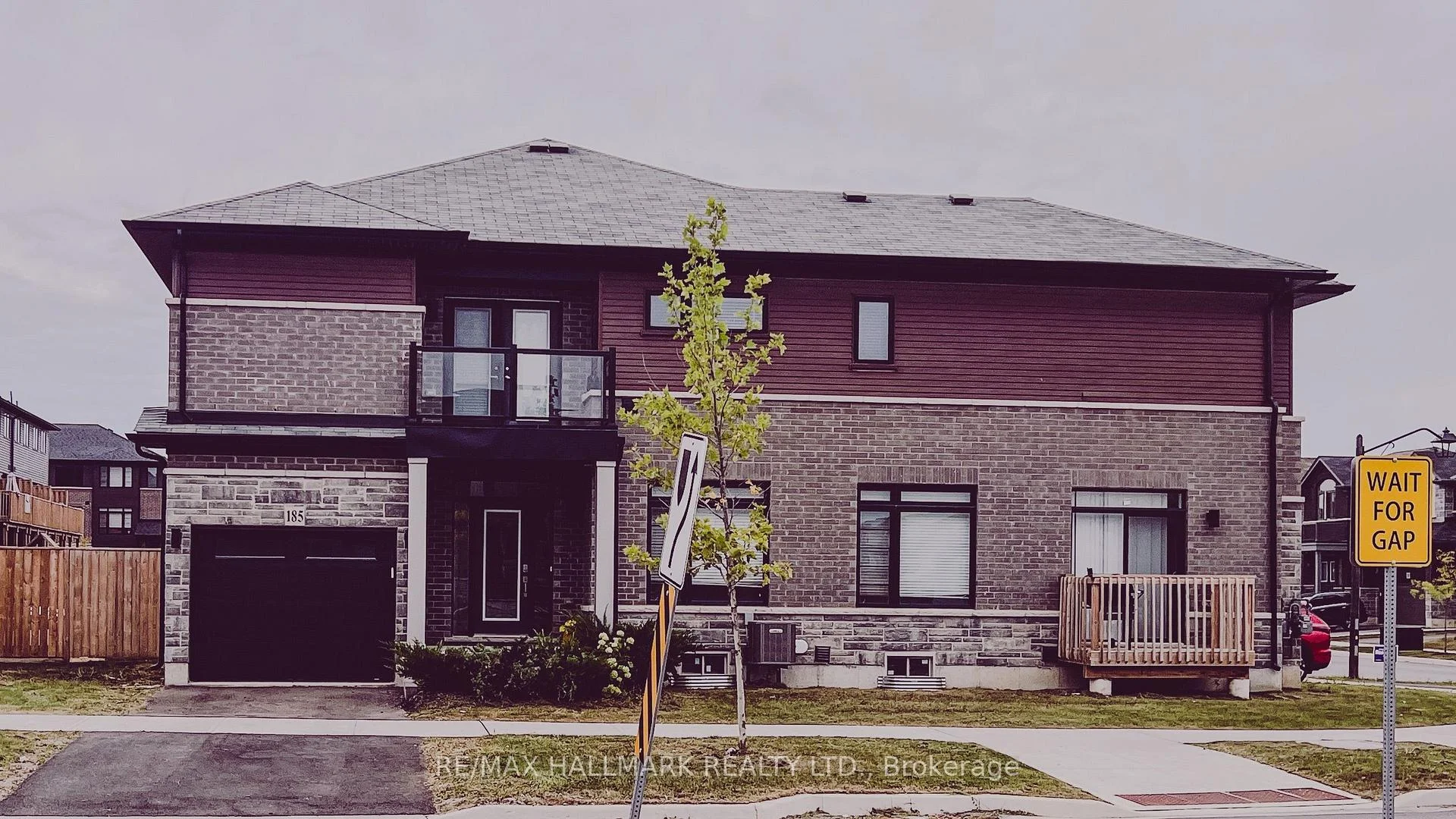 Photo 4 of 185 Longboat Run W, Brantford, Empire South — HOMEH