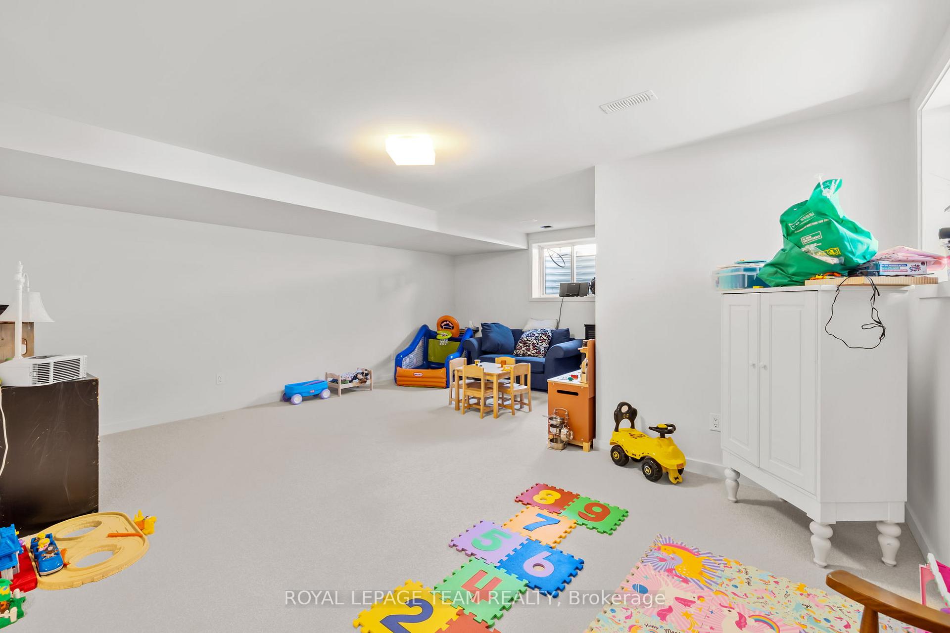 Photo 20 of 978 Acoustic Way, Ottawa, Riverside South/Gloucester Glen — HOMEH