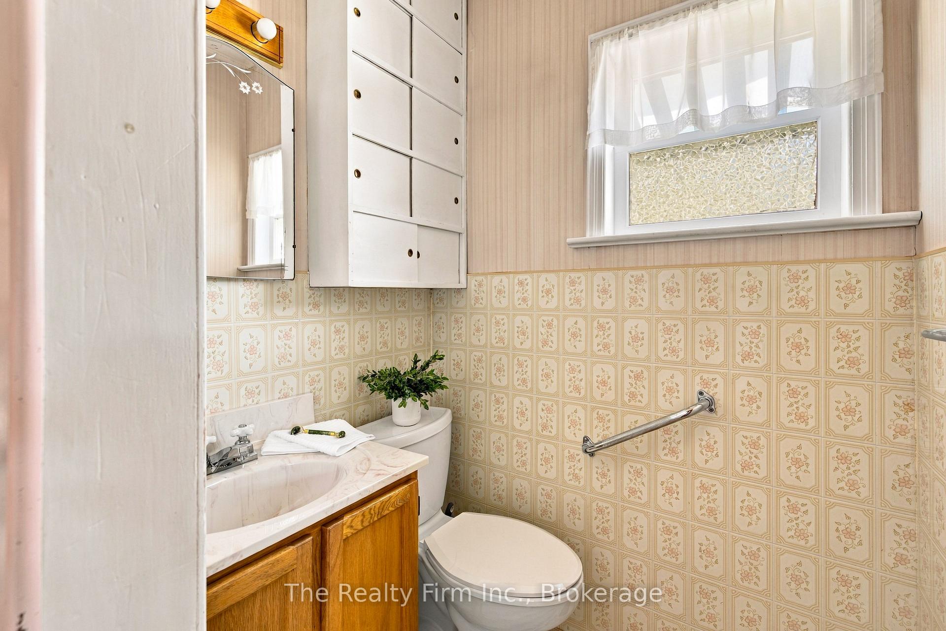 Photo 17 of 76 John Street, Zorra, Embro — HOMEH